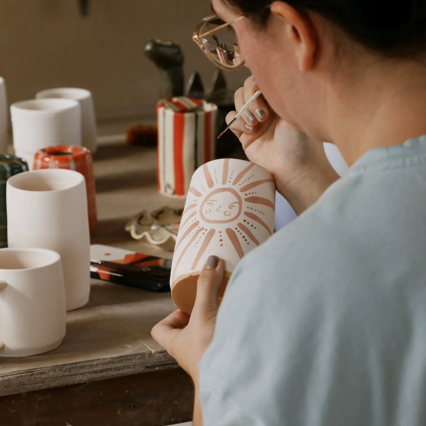 Handpainting pottery has become my go to. Choosing glaze colors and combinations has always been so overwhelming and by handpainting them, it simplifies that part of the process. 

(The pieces above and other handpainted pieces are available at @shop