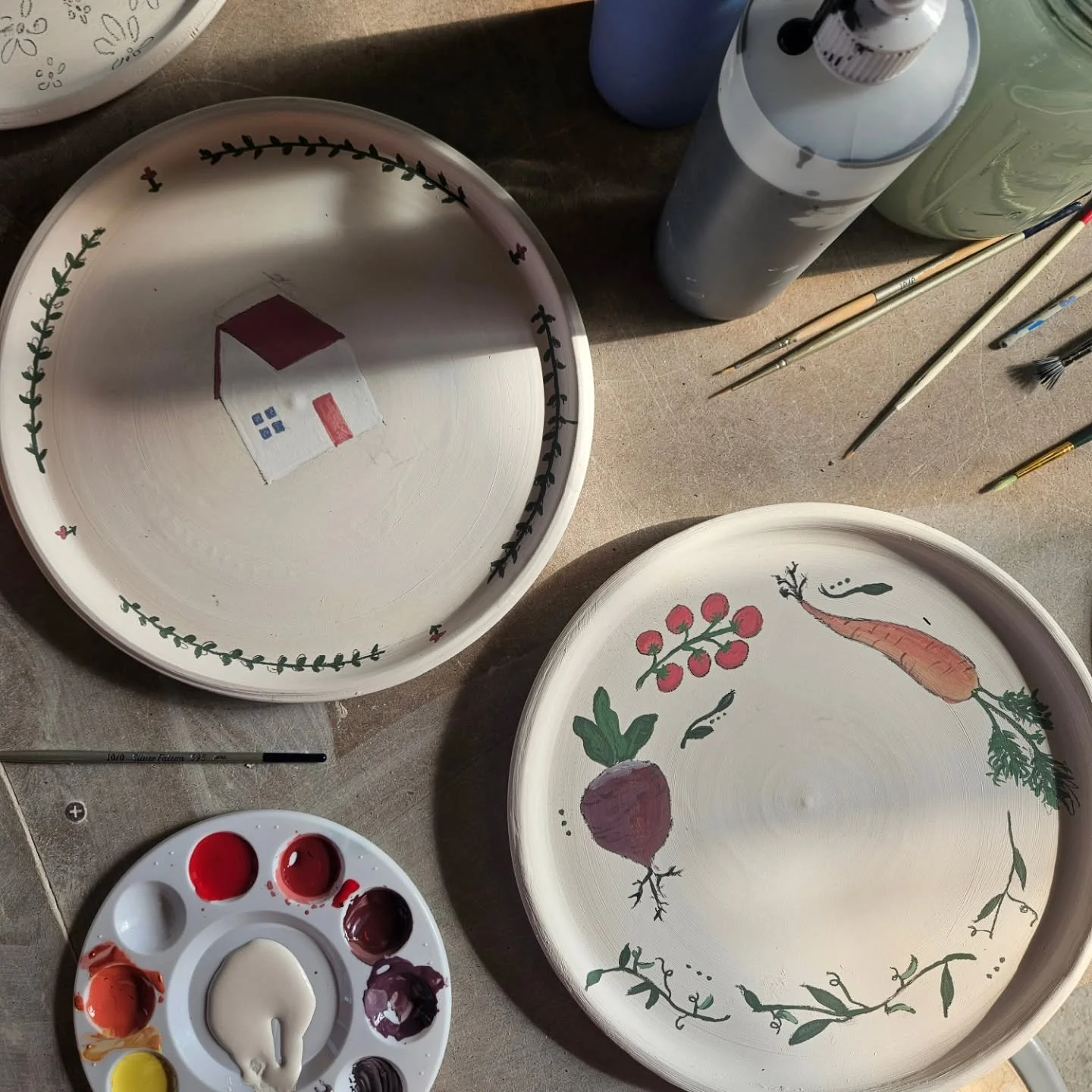 I feel like I could sit and paint plates forever. Today has been filled with frantic energy surrounding the weather so it was nice to listen to some classical music, be alone and paint for awhile. 

Be safe out there this weekend!