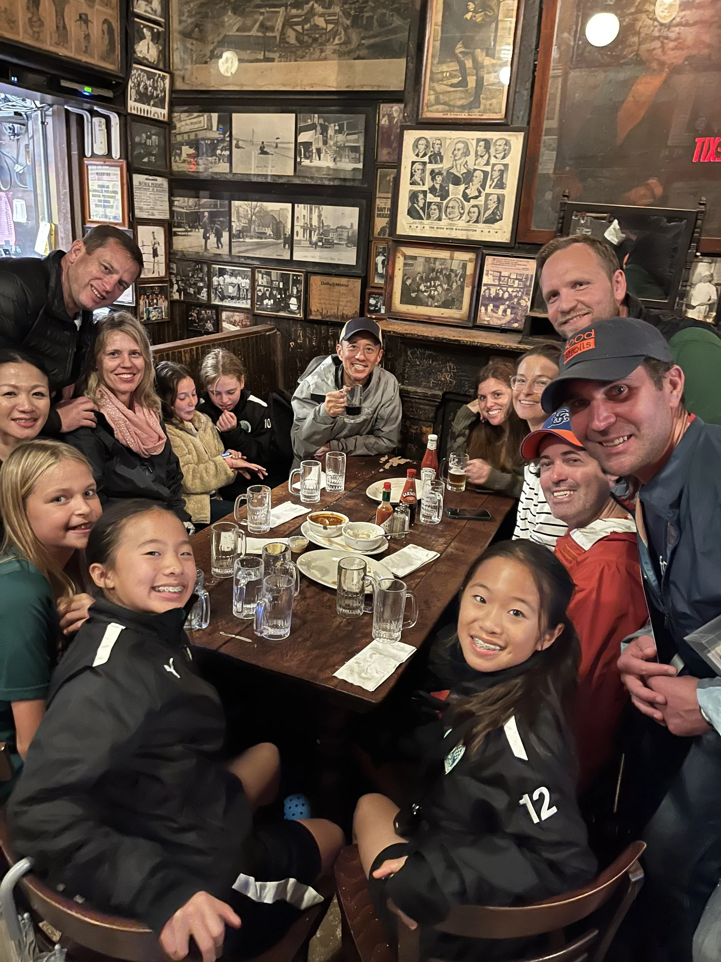 Lower East Side food tour - McSorley's