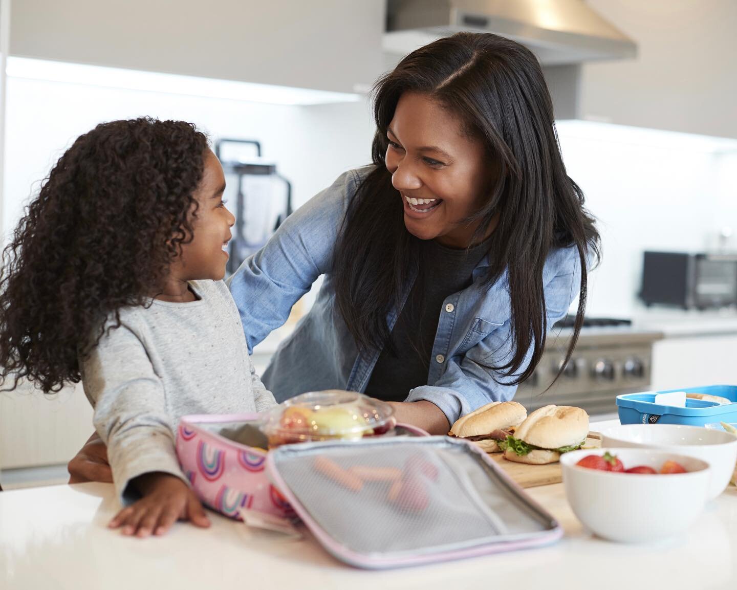 The back-to-school lunch routine may look a little different this year. Here are some quick tips as you pack your young-ones lunch this week! 🥪🧃

1. make a list of preferred fruit, vegetables, sandwich etc. to shop with your child.

2. the discussi