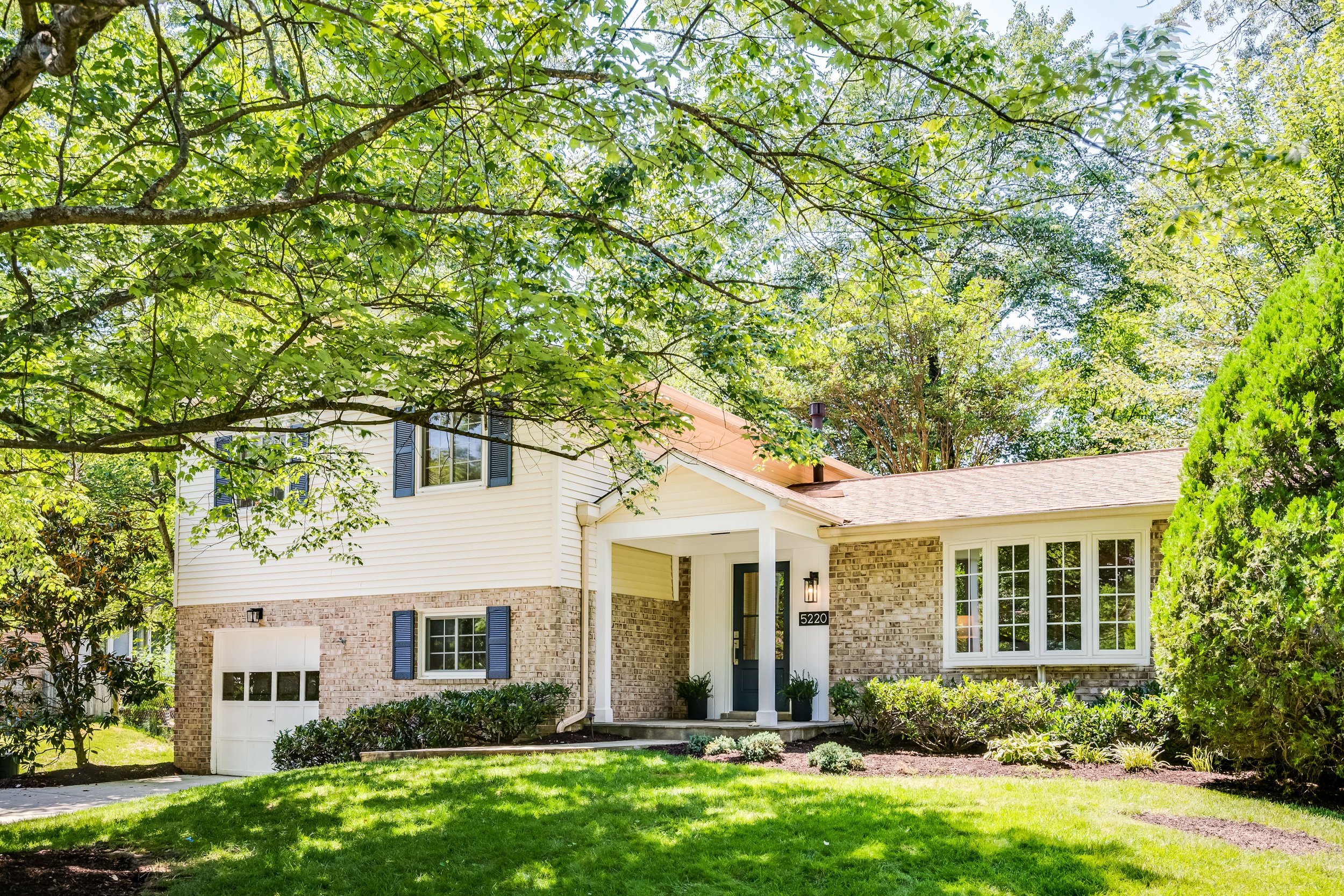 5220 Gainsborough Drive
