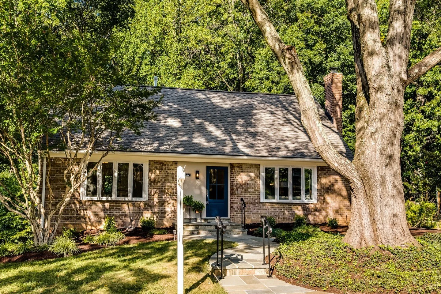 We&rsquo;re catching up on our Sold posts, and today we&rsquo;re excited to share that this cutie has SOLD!

The end of 2025 has been CHALLENGING for many sellers in the DMV. As a result of layoffs and government policies, the region saw higher level