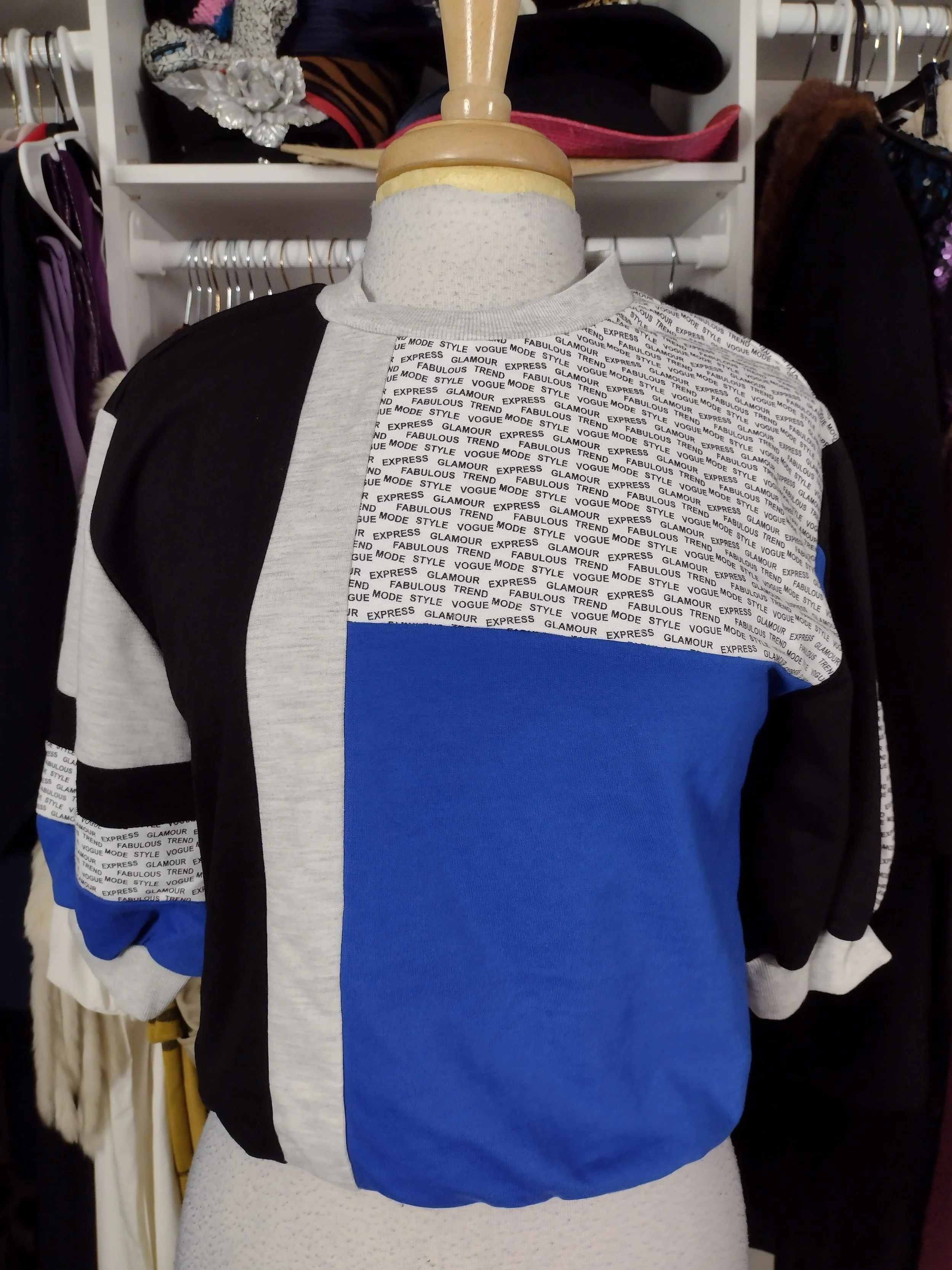 NEW Fashion Nova Colorblock Sweatshirt Size S/M up to size 6