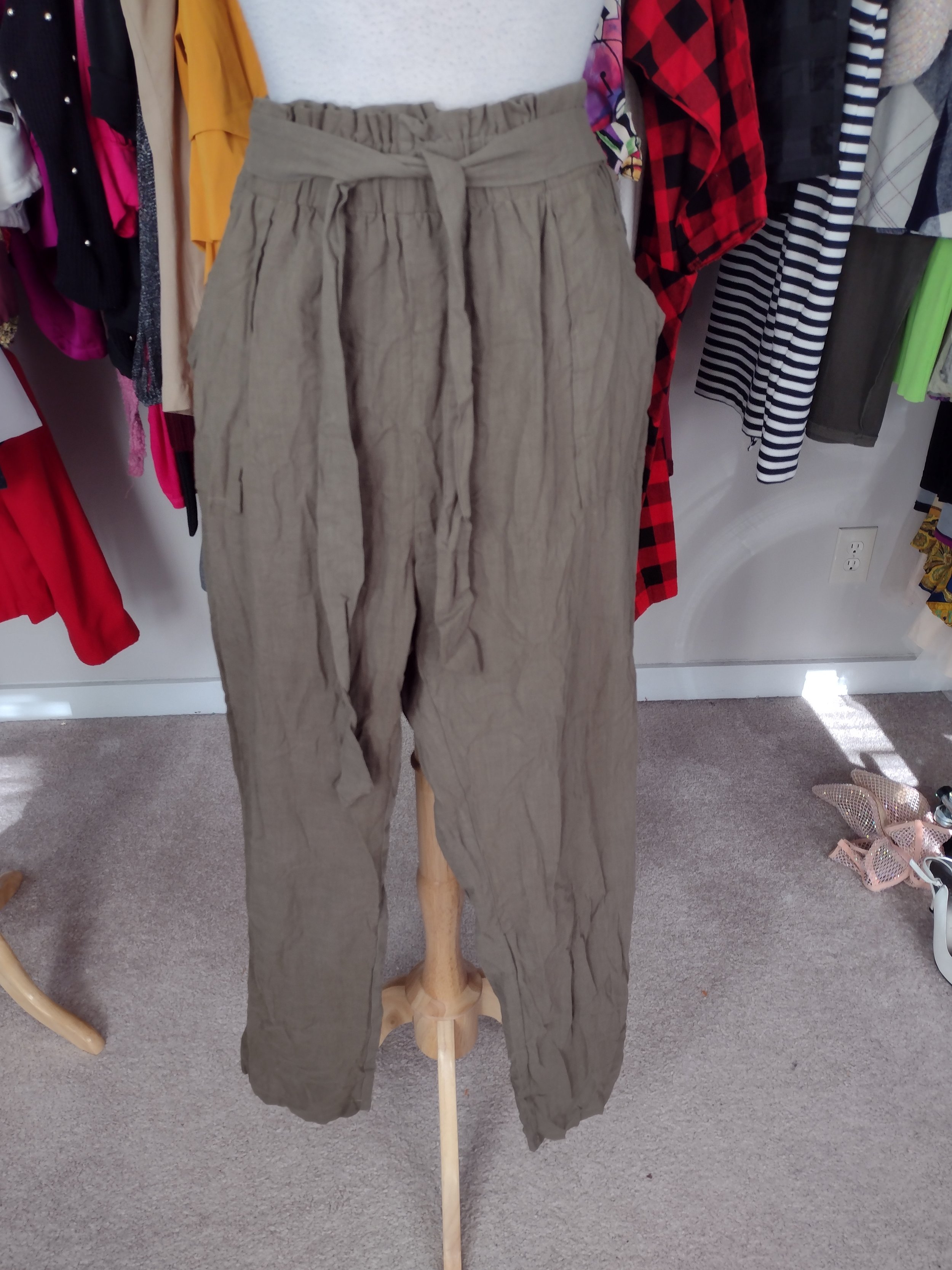 Olive belted  paperbag pants Size Xl
