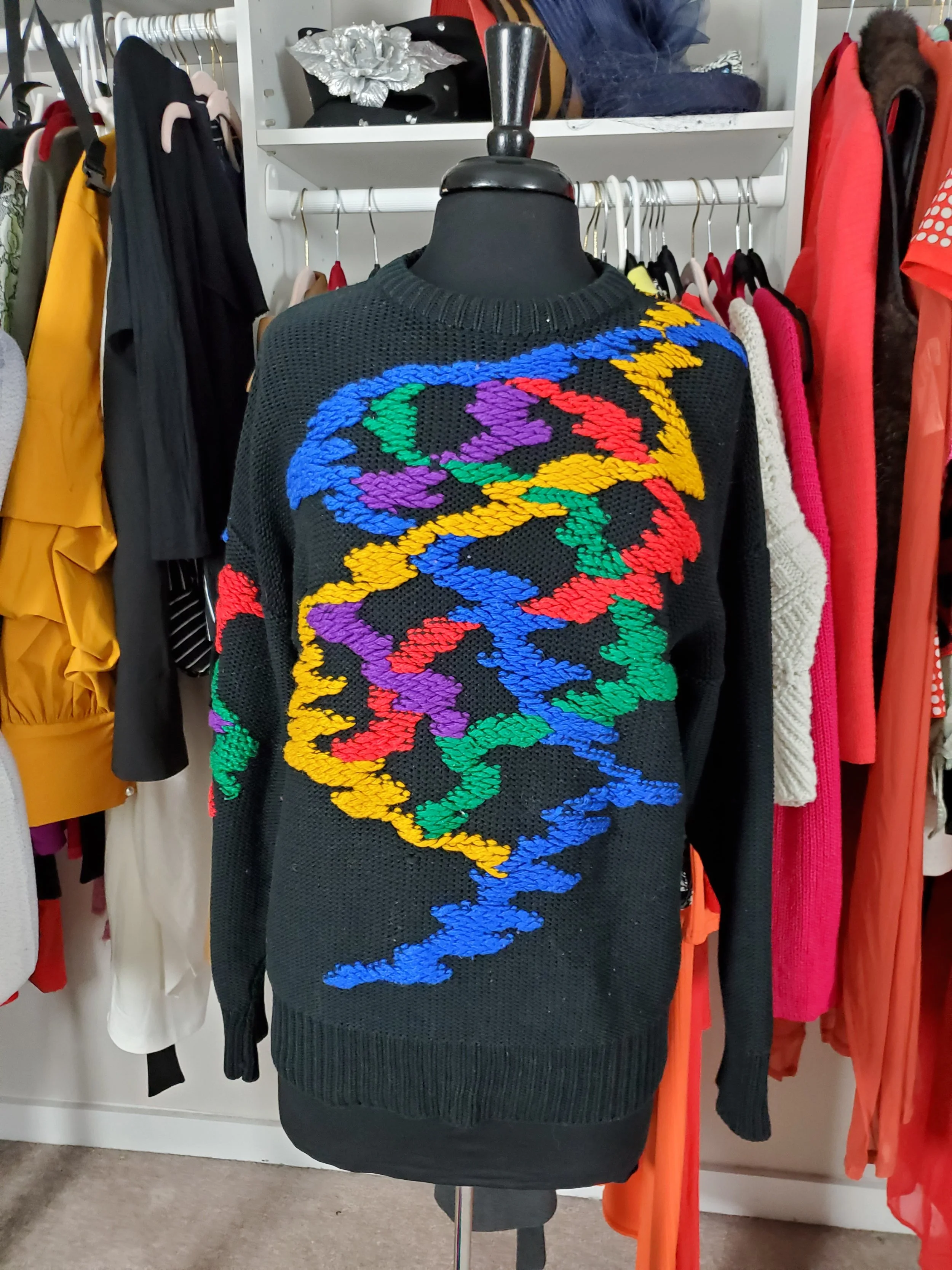 Vintage Black Multi Color Print Sweater Size M/L