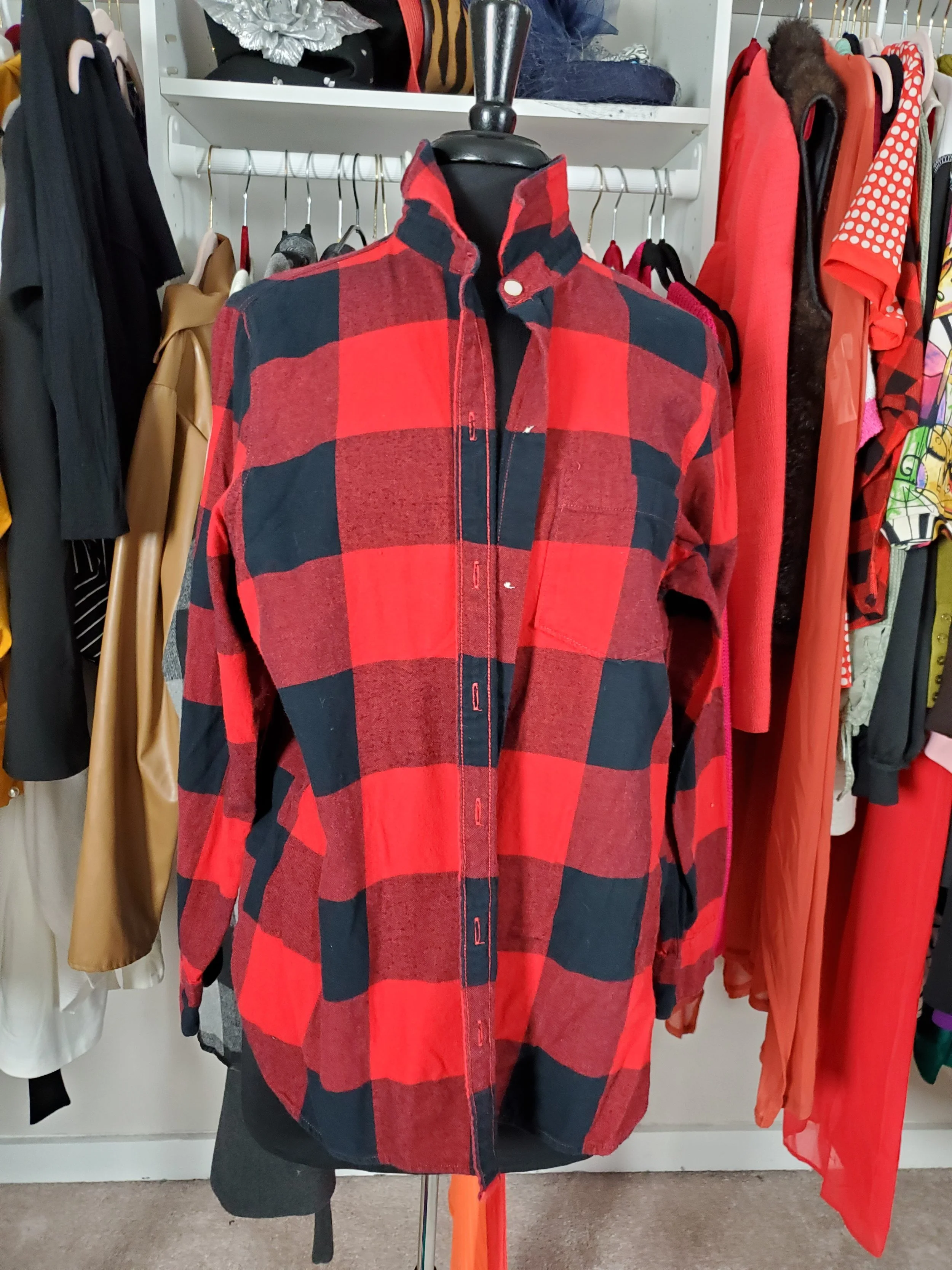 Old Navy Red and Black Buffalo Plaid Top Size L