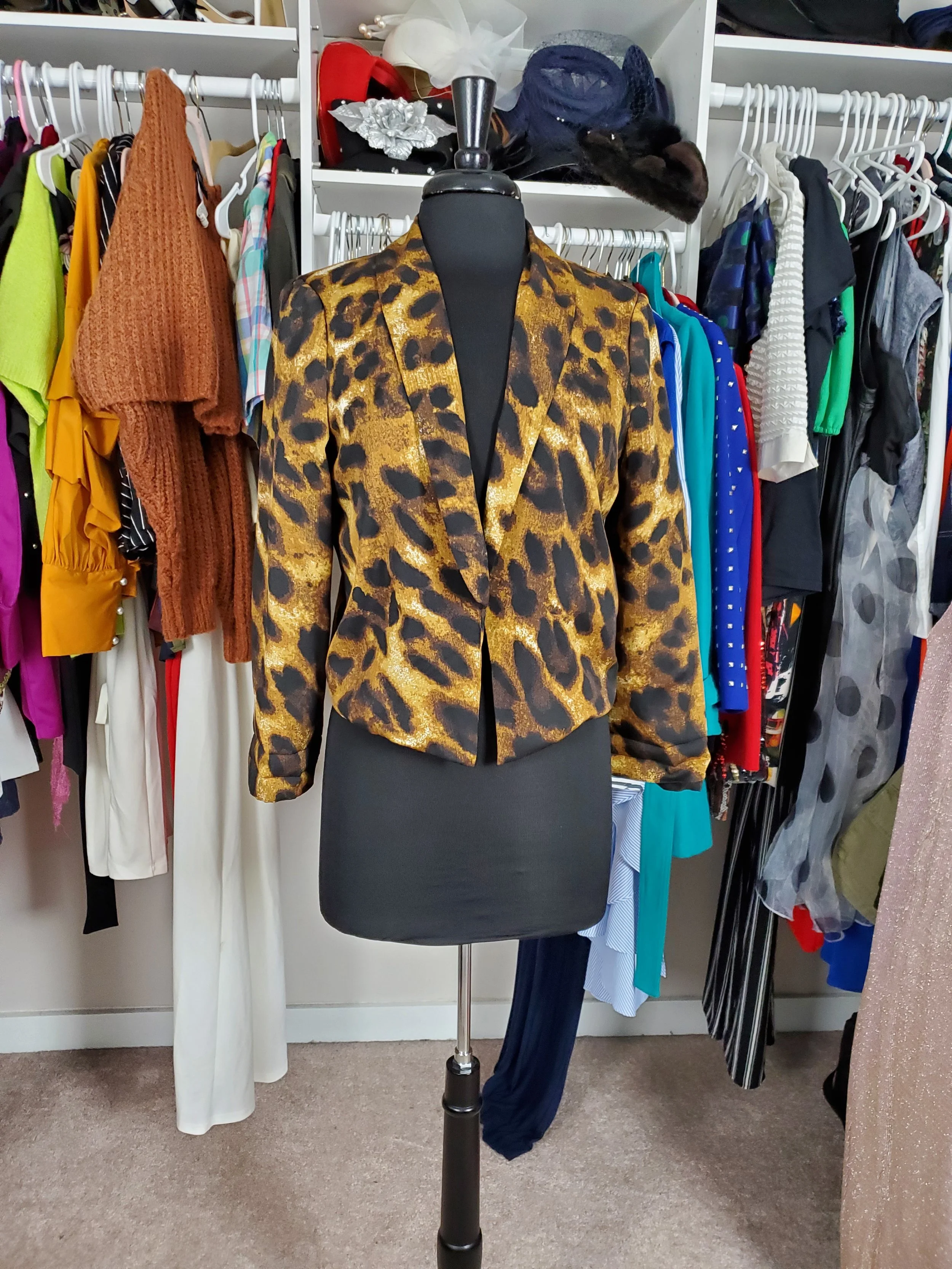 XOXO Animal Print Crop Blazer Size L Juniors