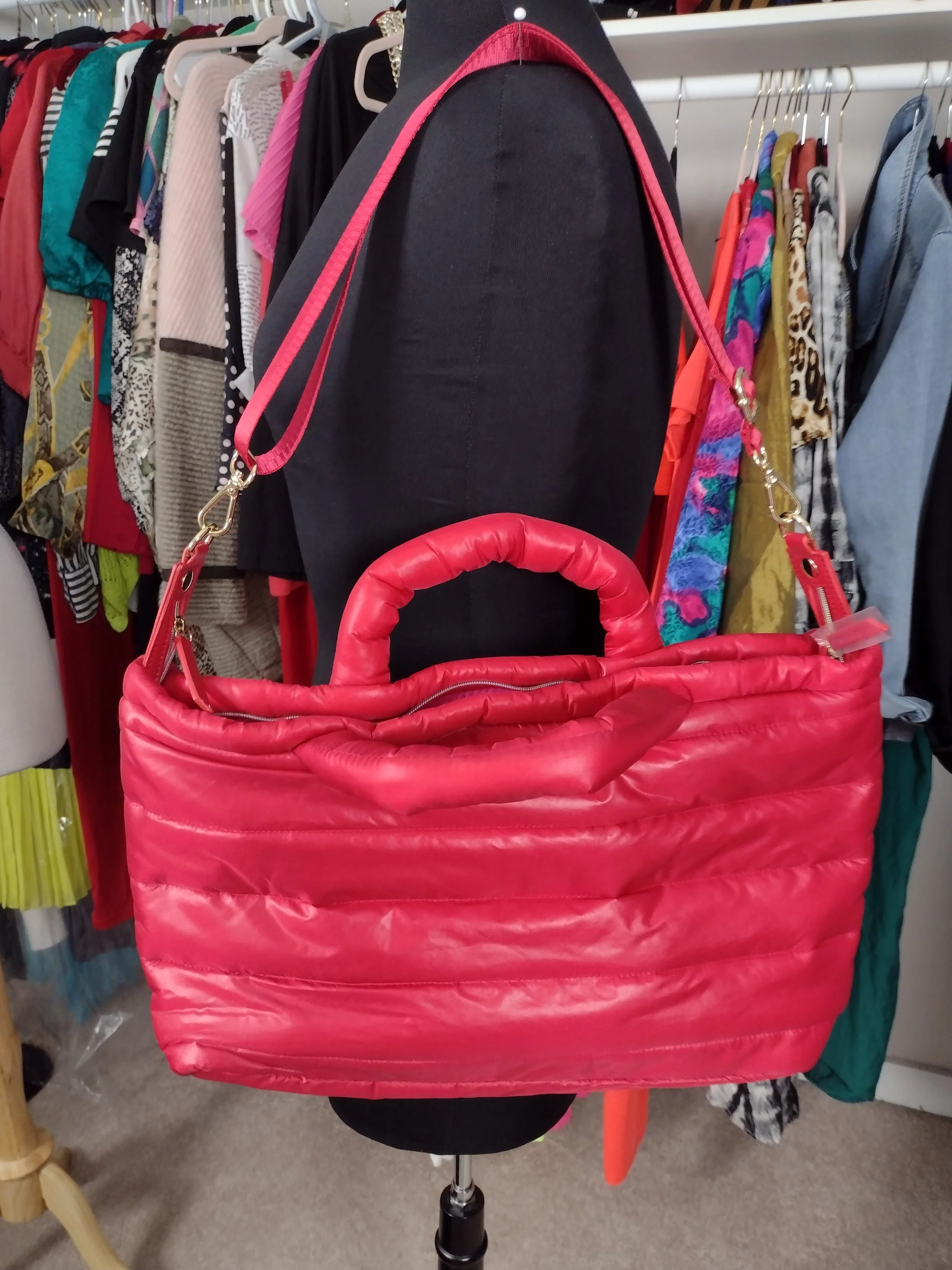 Puffer Red Pocketbook