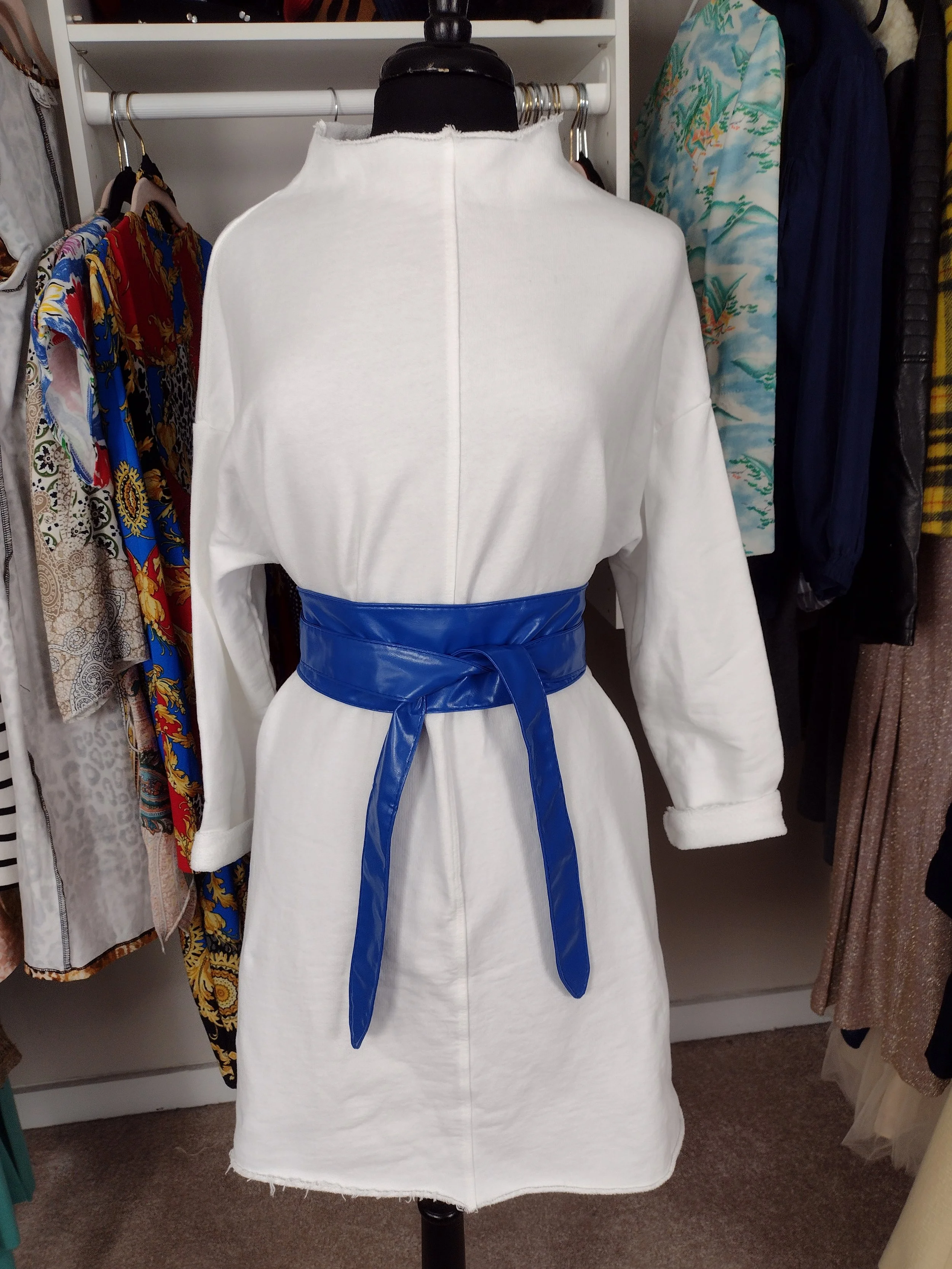 White Sweatshirt Dress Size 8/10