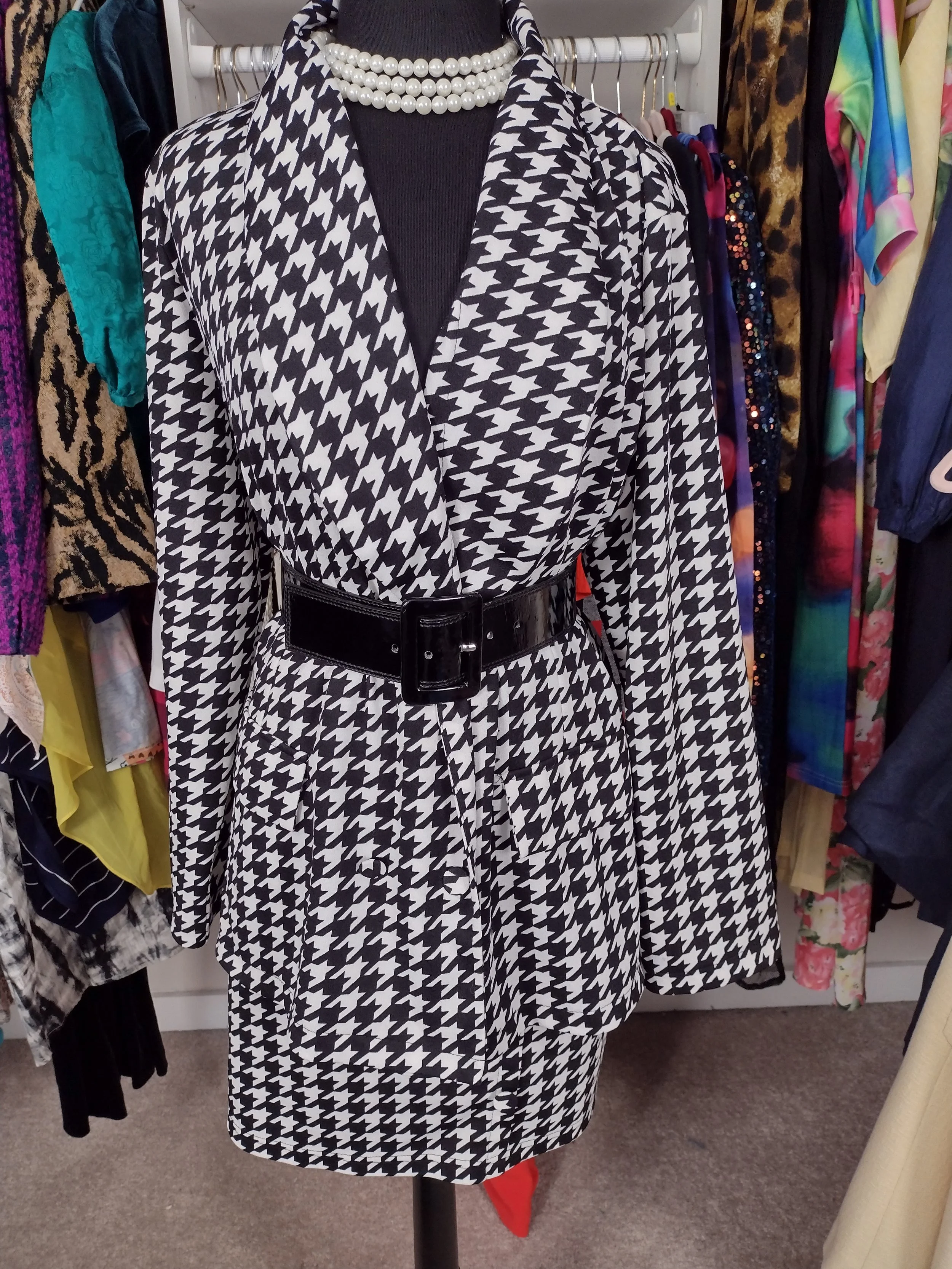 Shein White and Black Houndstooth 2 Piece Double Breast Suit