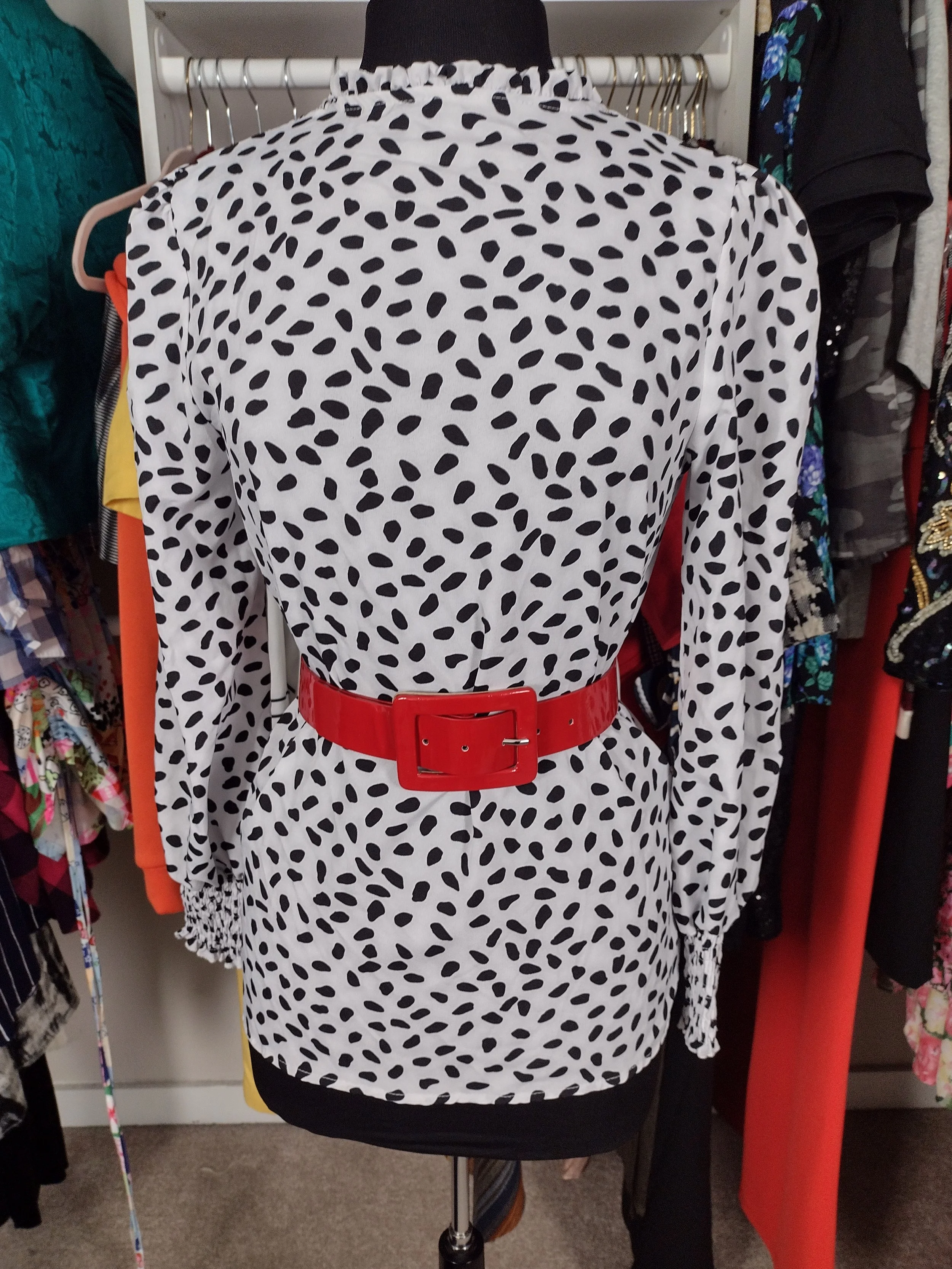 Shein White and Black Dot Top Size L