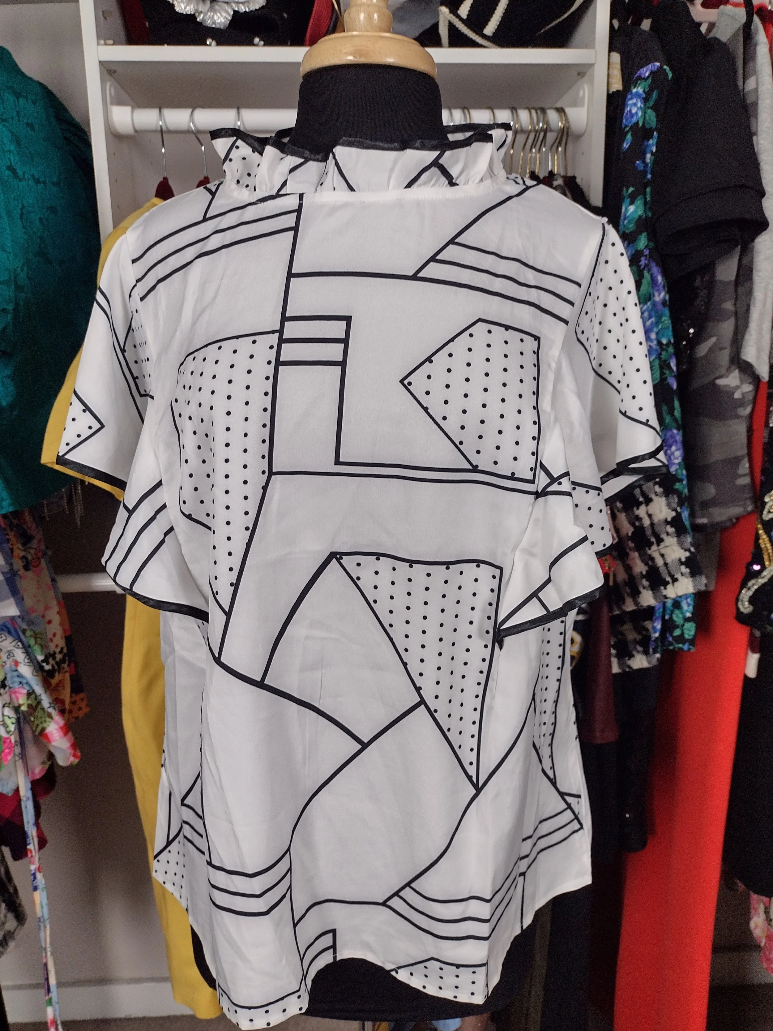 Shein White and Black Print Top Size L