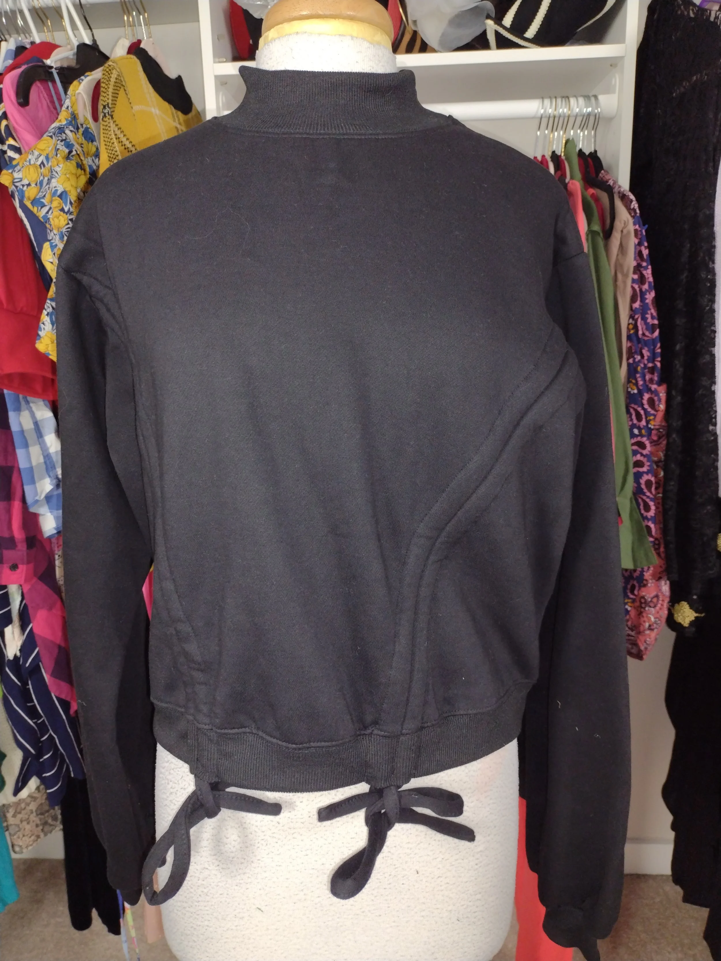 Fashion Nova tie Sweatshirt Size 8/12