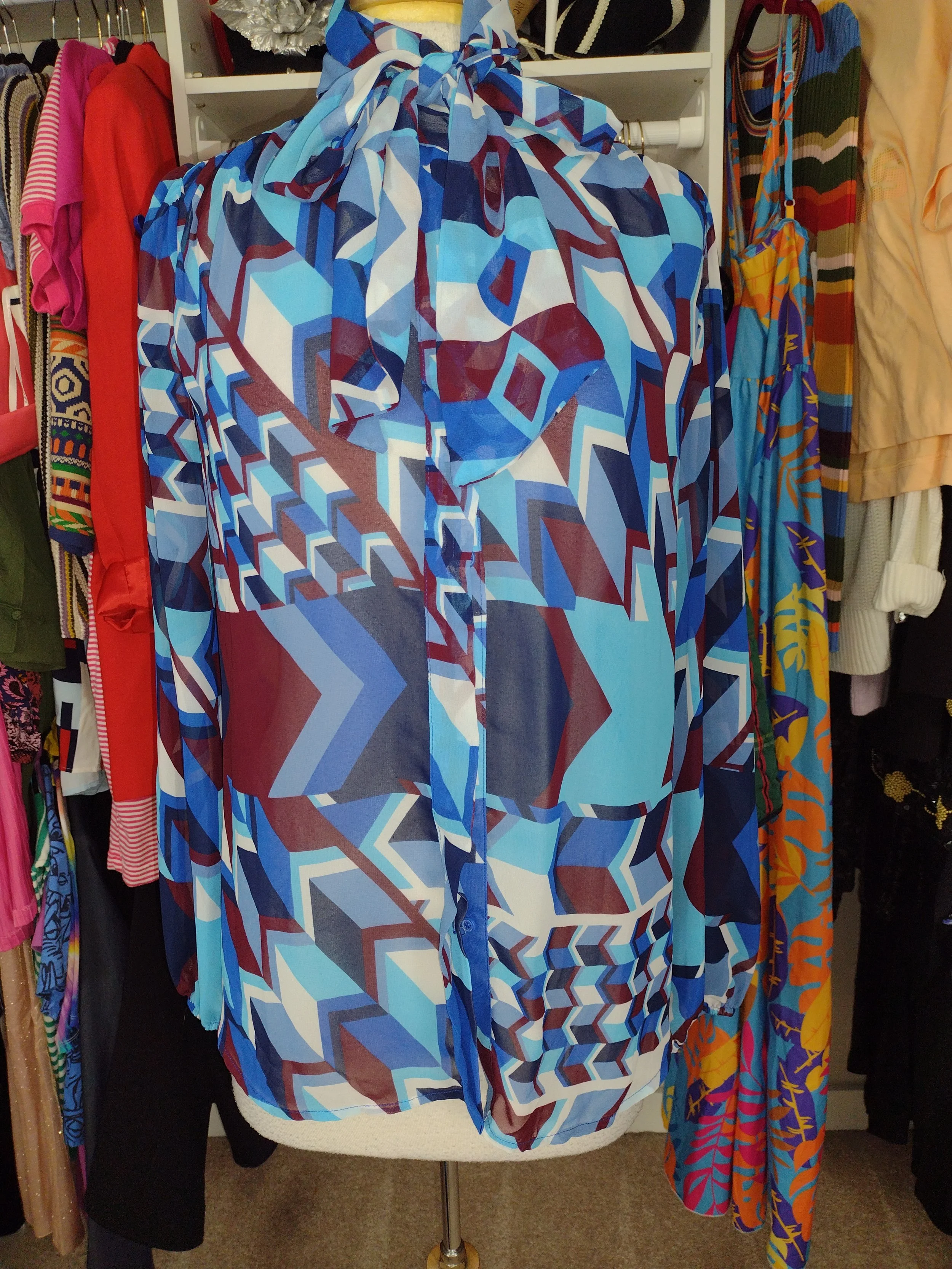 Eva Mendes Blue White and Burgundy Bowtie Blouse Size 8/12