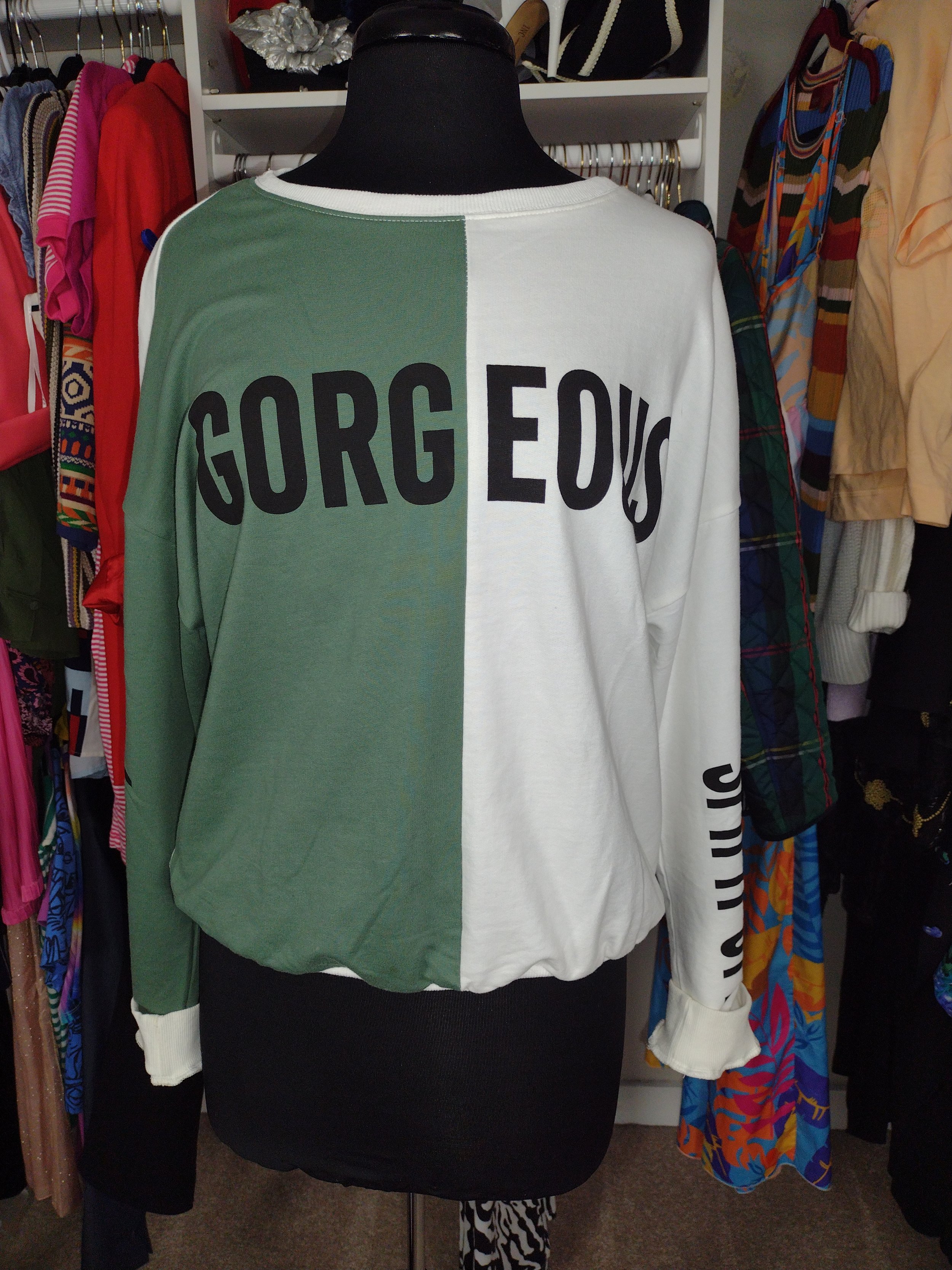 Shein Gorgeus Sweatshirt Size L