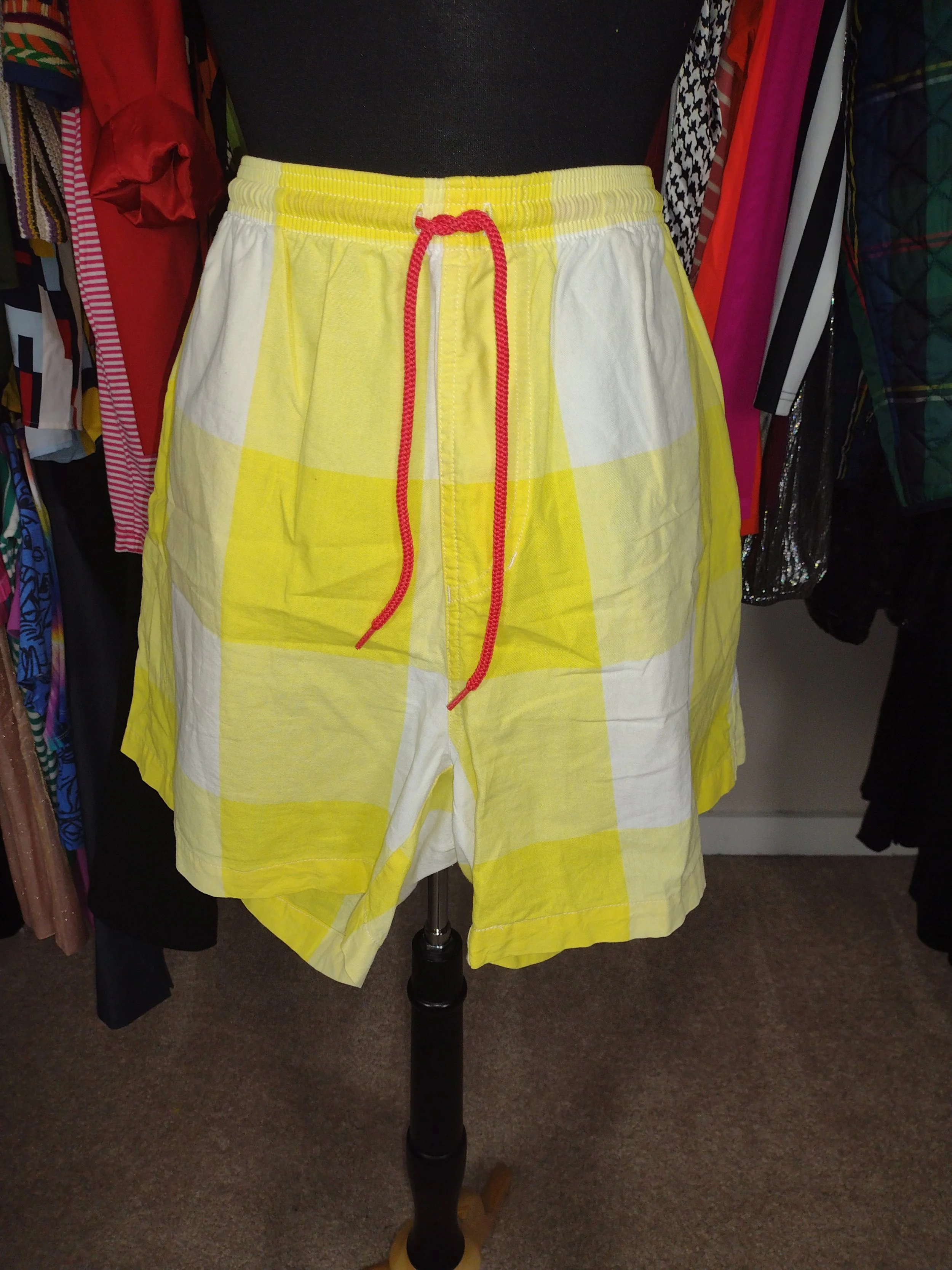 Yellow and white Shorts Size XL