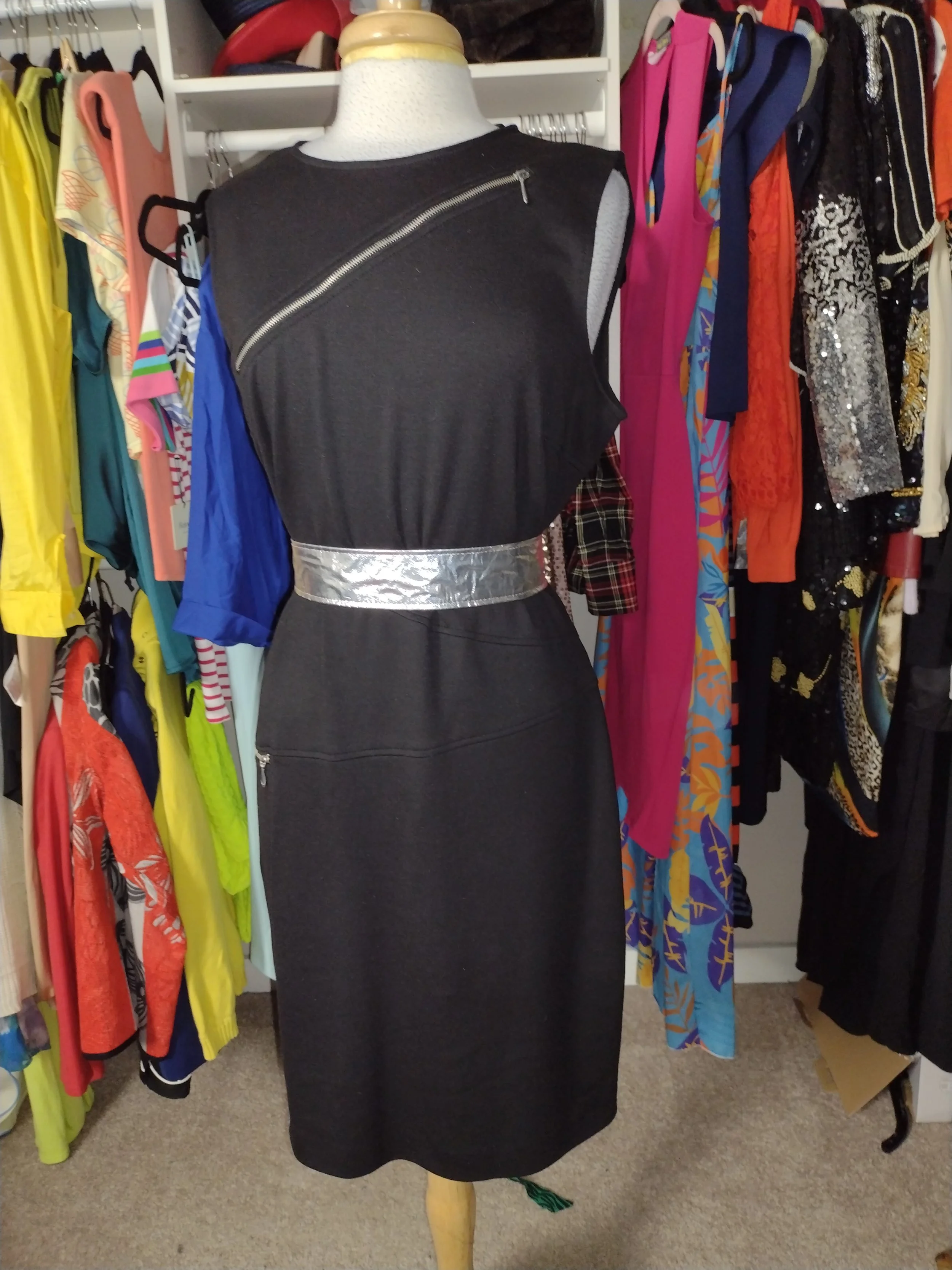 Black Zipper Dress Size 14/16