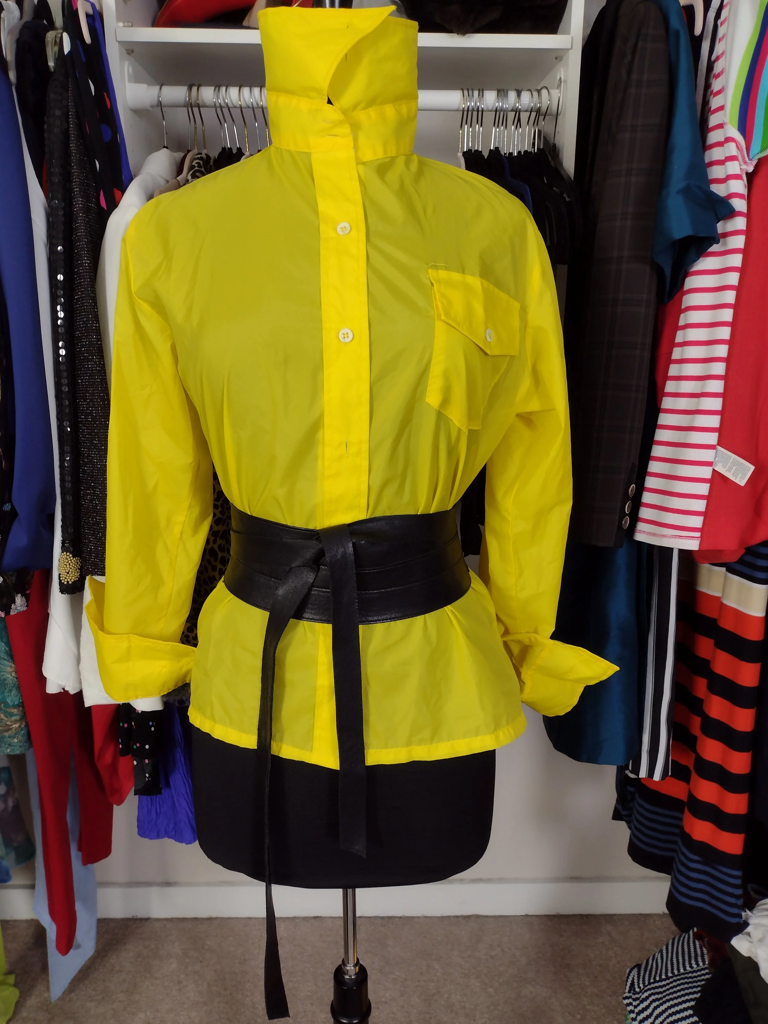 Yellow Raincoast Button Down Long Sleeve Size M up to size 10