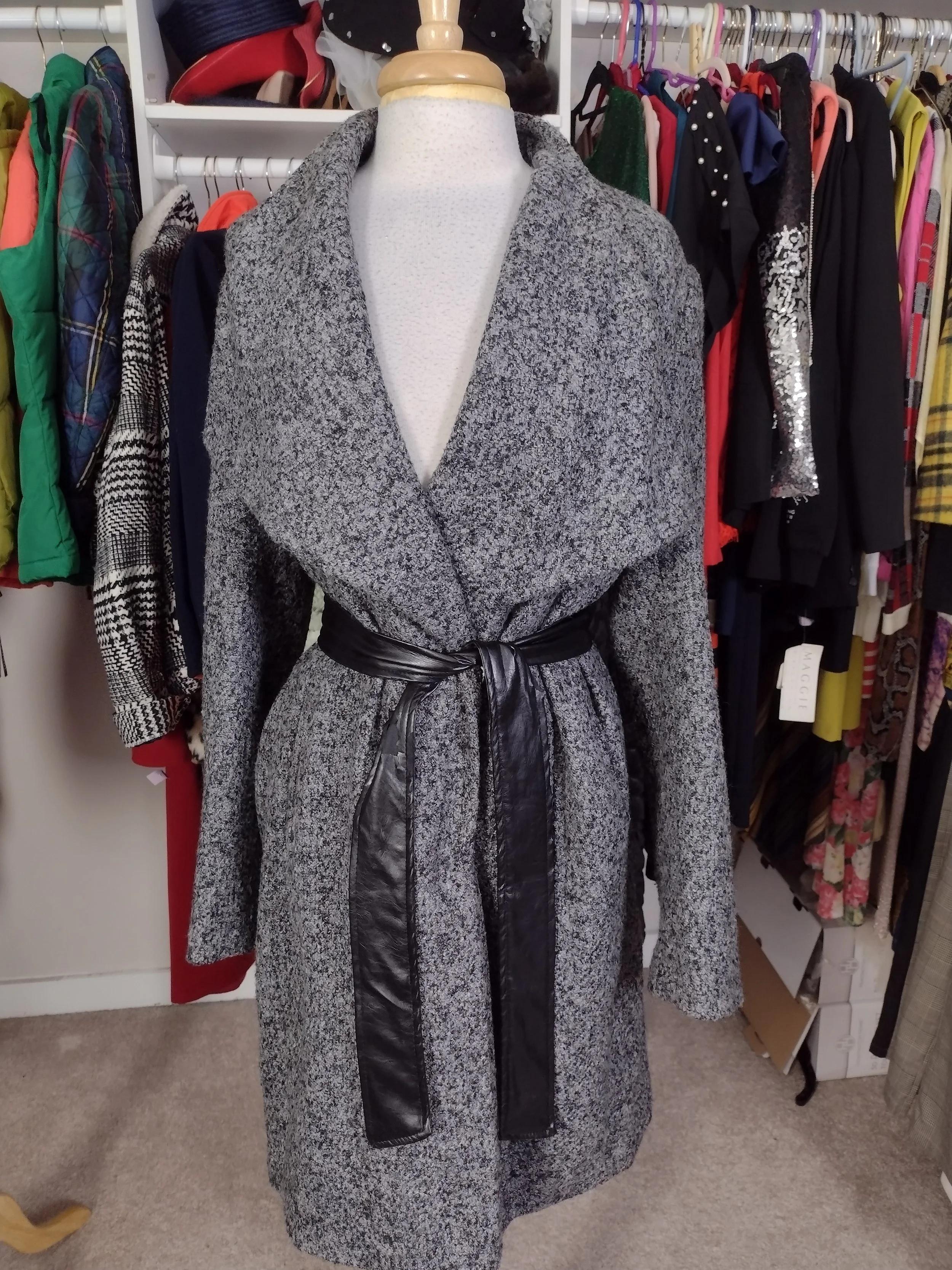 Forever 21 Gray and Black Print Jacket Size L