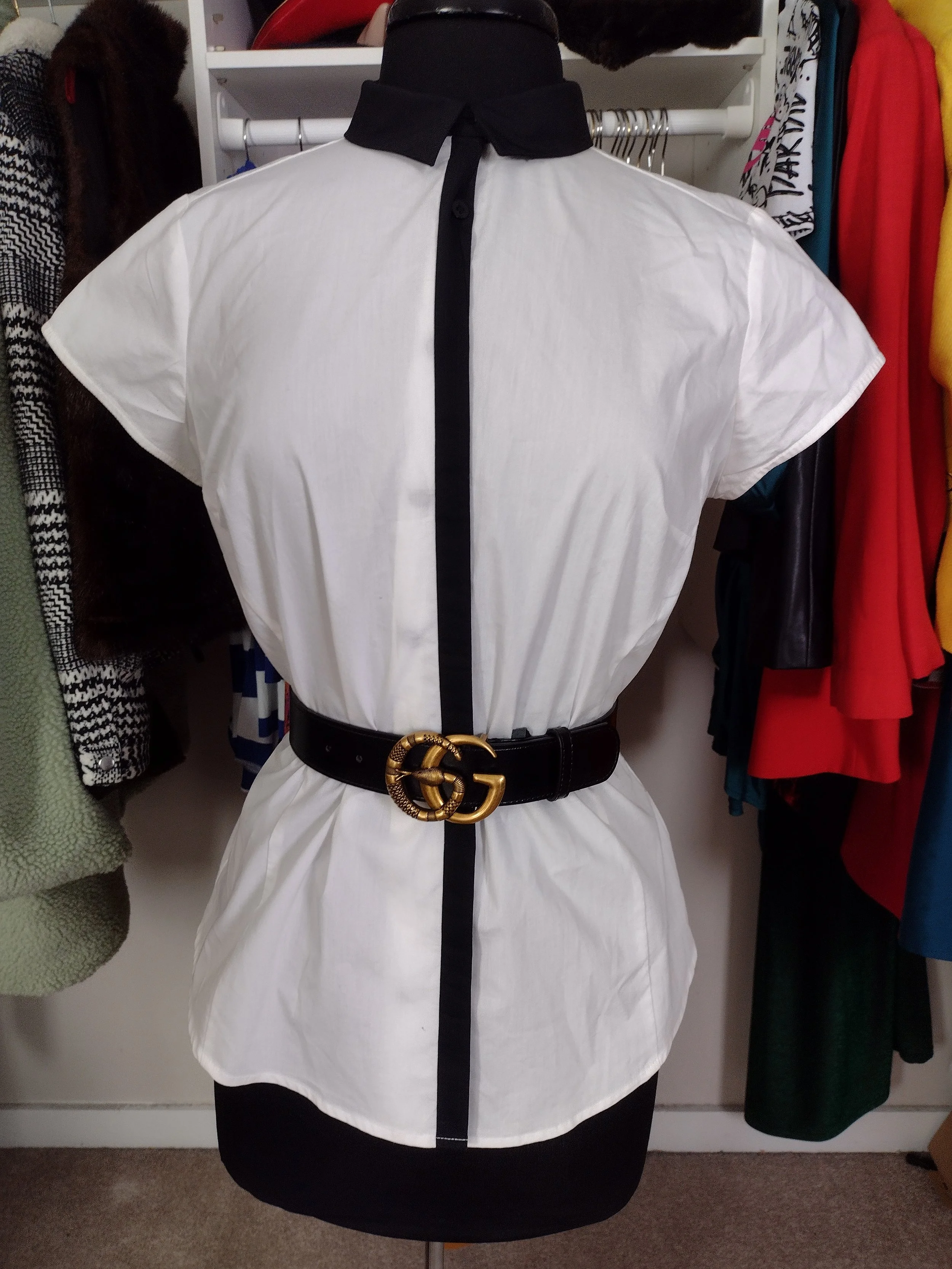 Black Collar and Piping White Short Sleeve Shirt Size LP