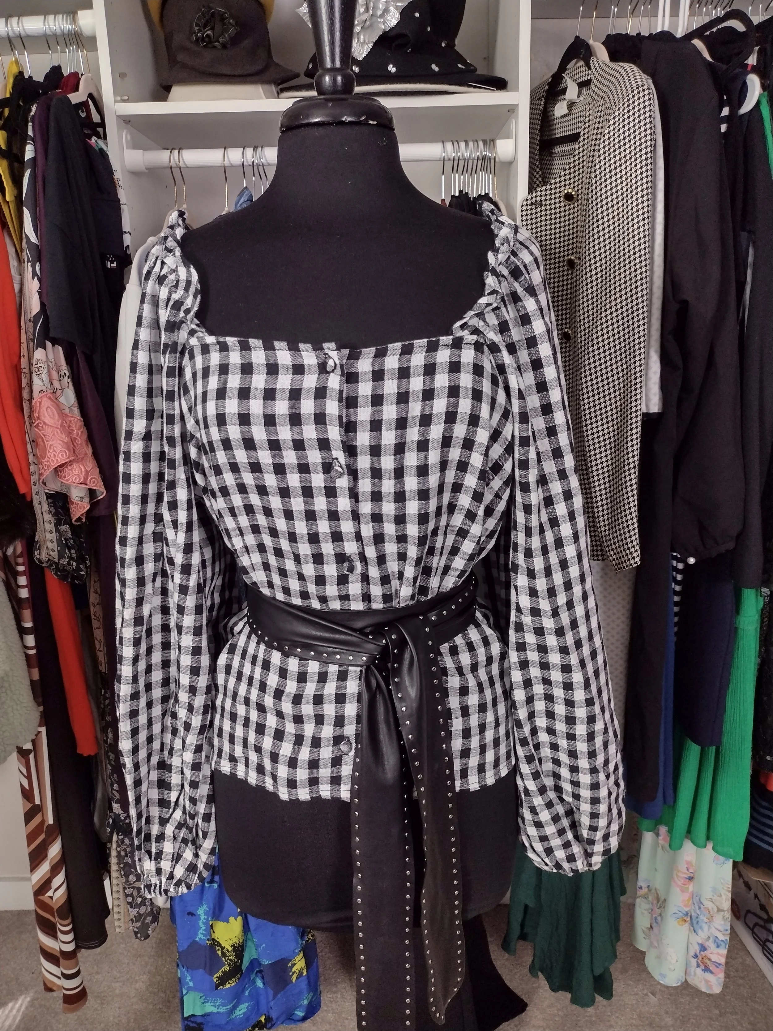 Who What Wear Black and White Gingham Plaid Top Size 8/10