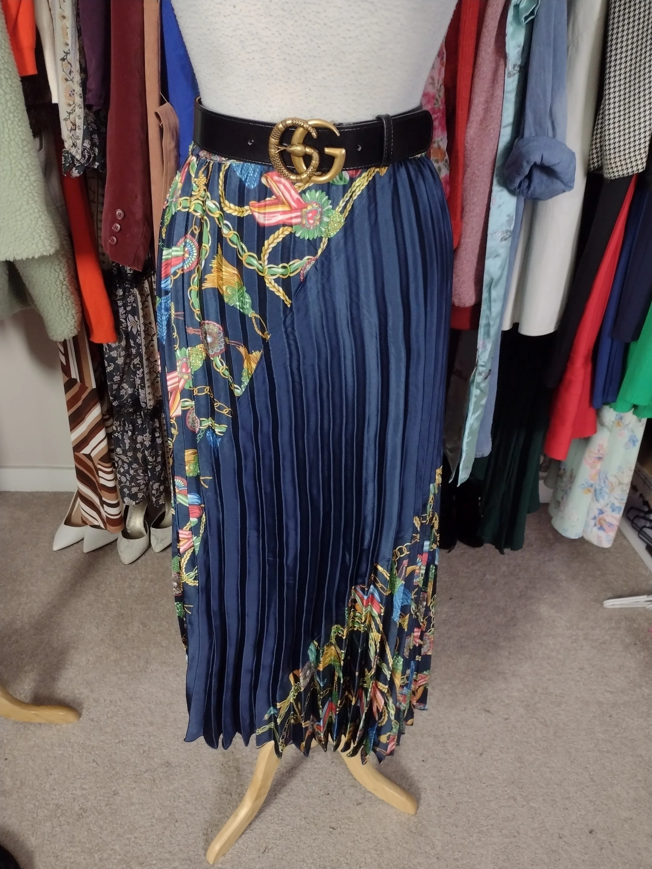 Navy Chain Pleated  Print Size L