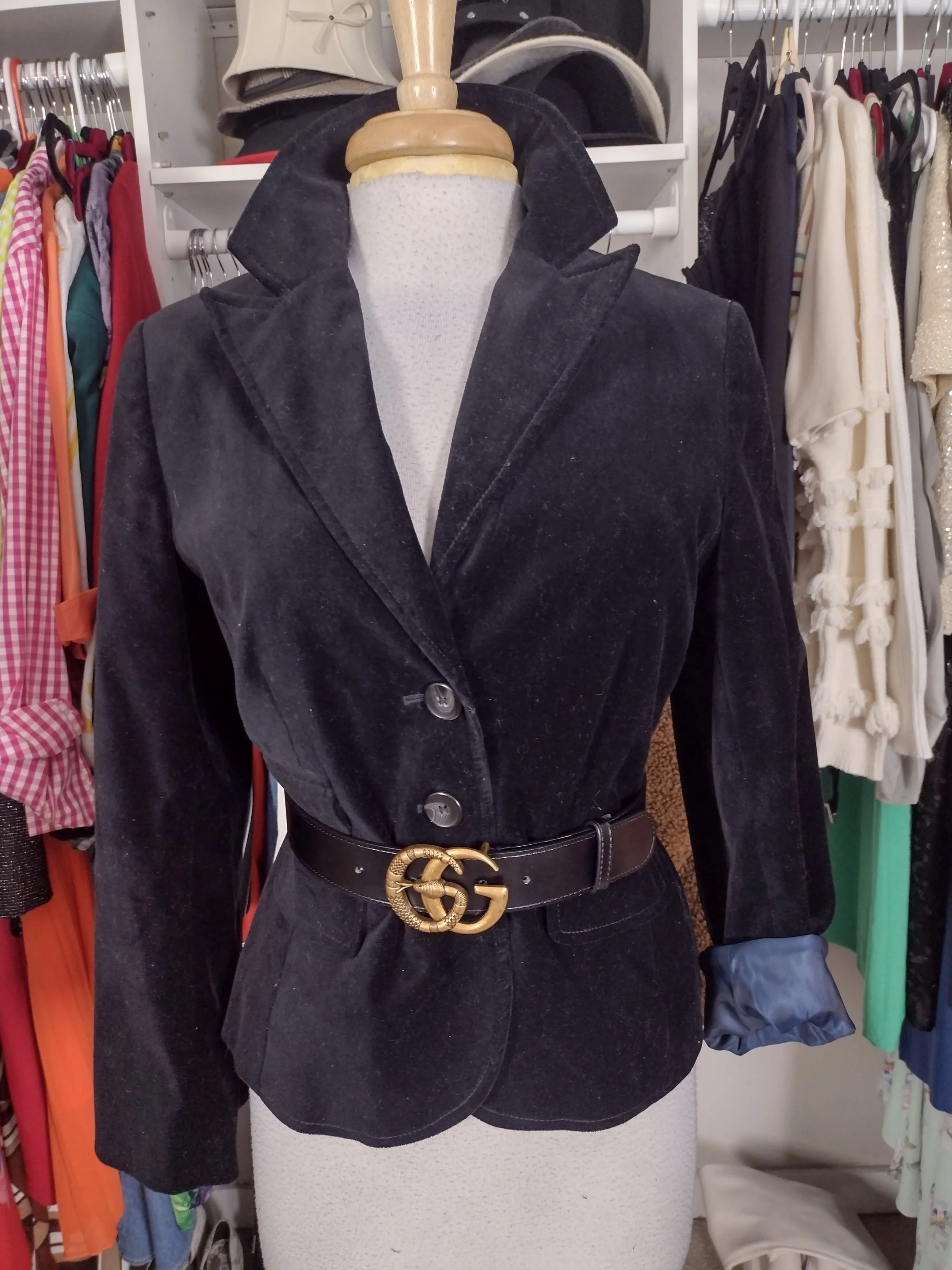 Black Velour Blazer Size 10P (Size 8)