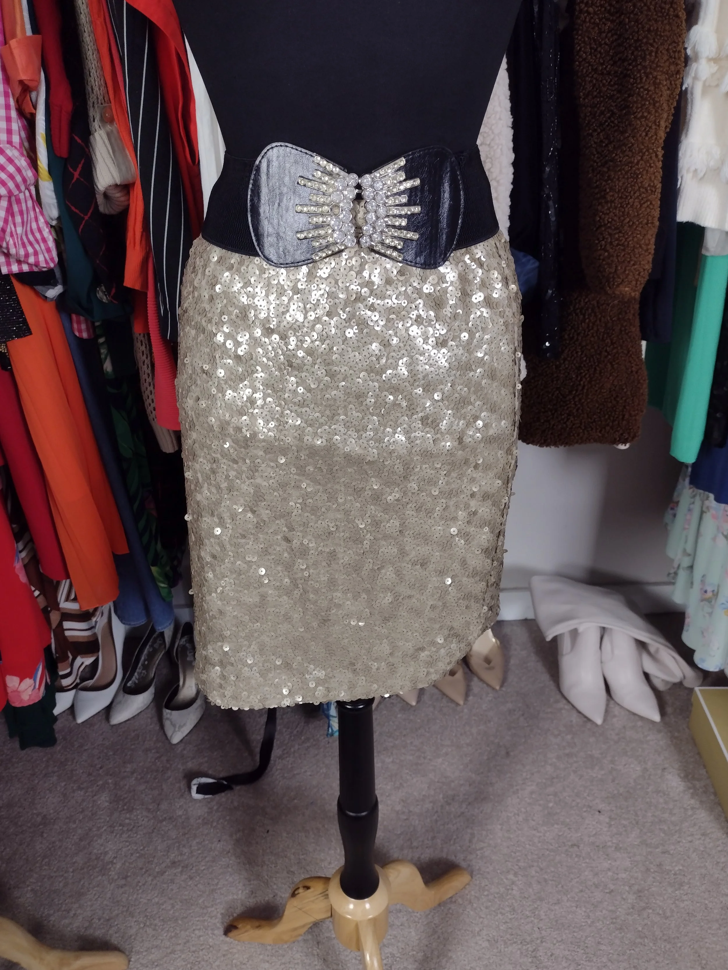 New Gold Sequin Skirt Size S Elastic Waist
