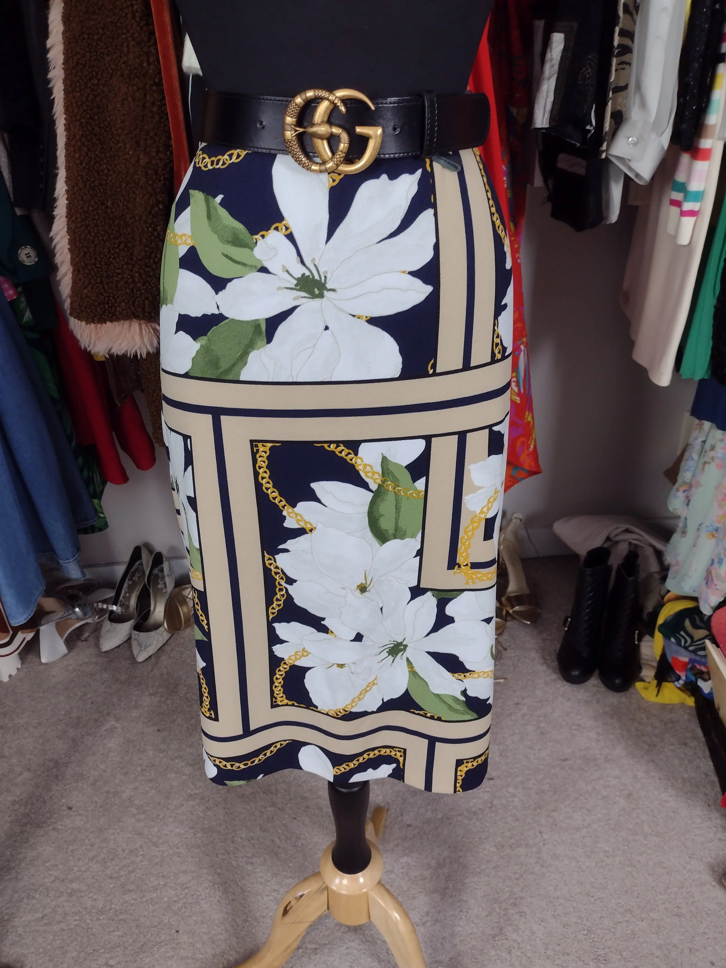 NY& CO Floral Pencil Skirt Size L