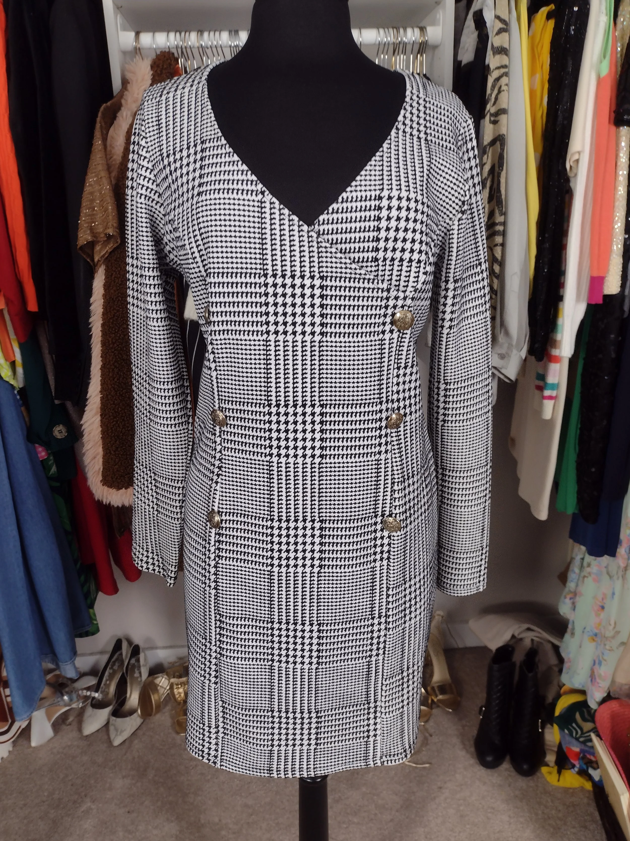 Fashion Nova Houndstooth Plaid Dress with Gold Buttons Size 14/16