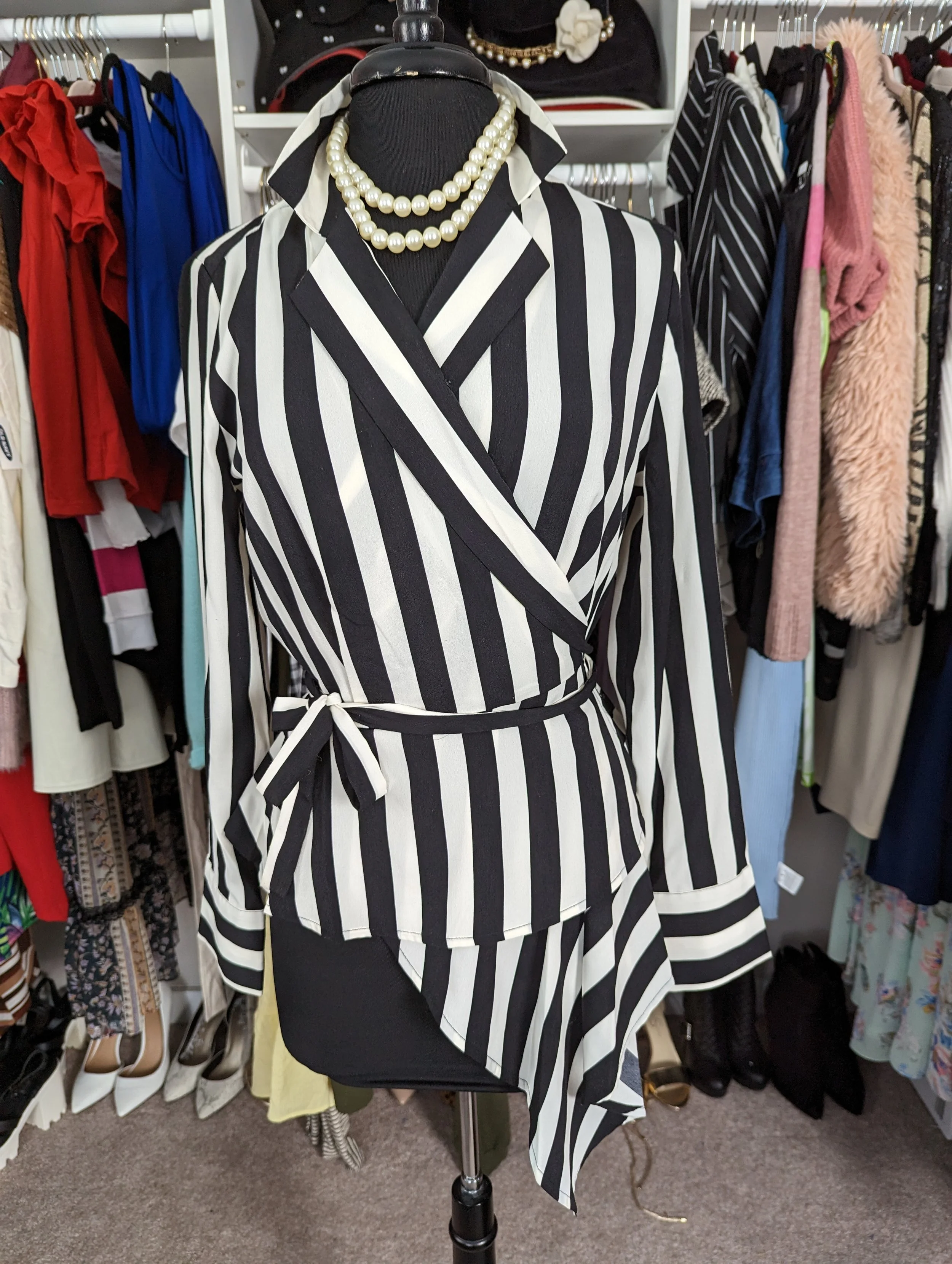 Vince Camuto White and Black Stripe Wrap Top Size Medium