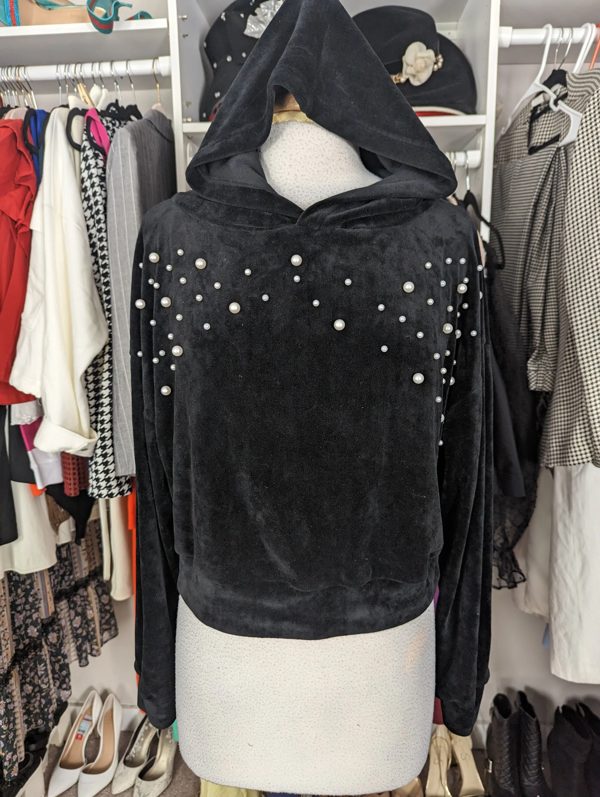 Black Pearl Velour Hoodie Size L