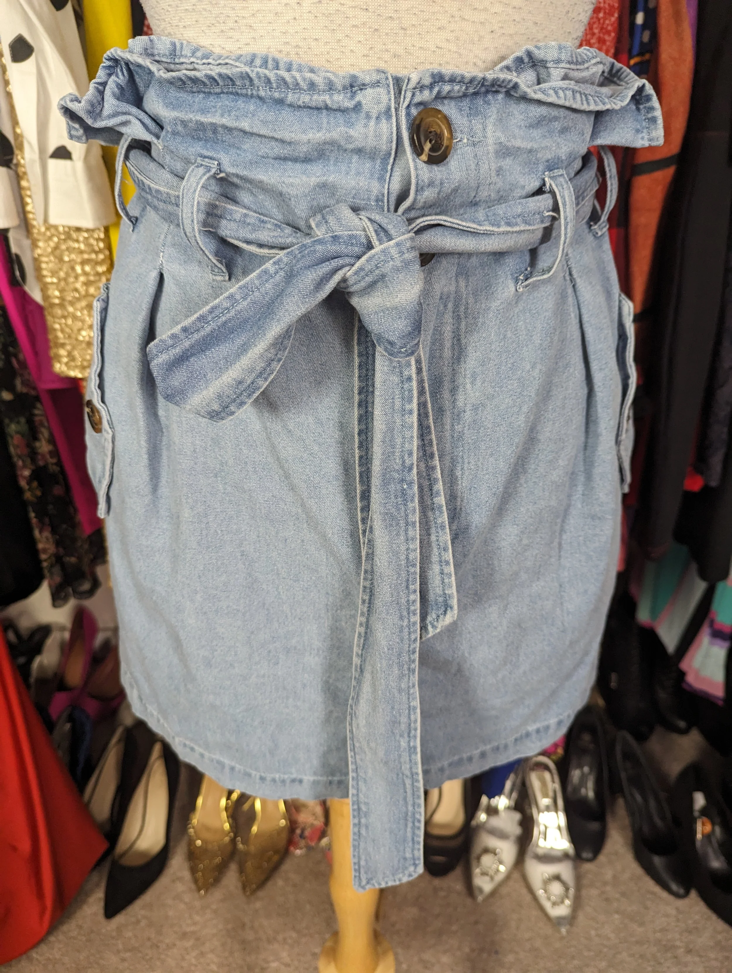 New Who what wear denim high waisted skirt Size 12