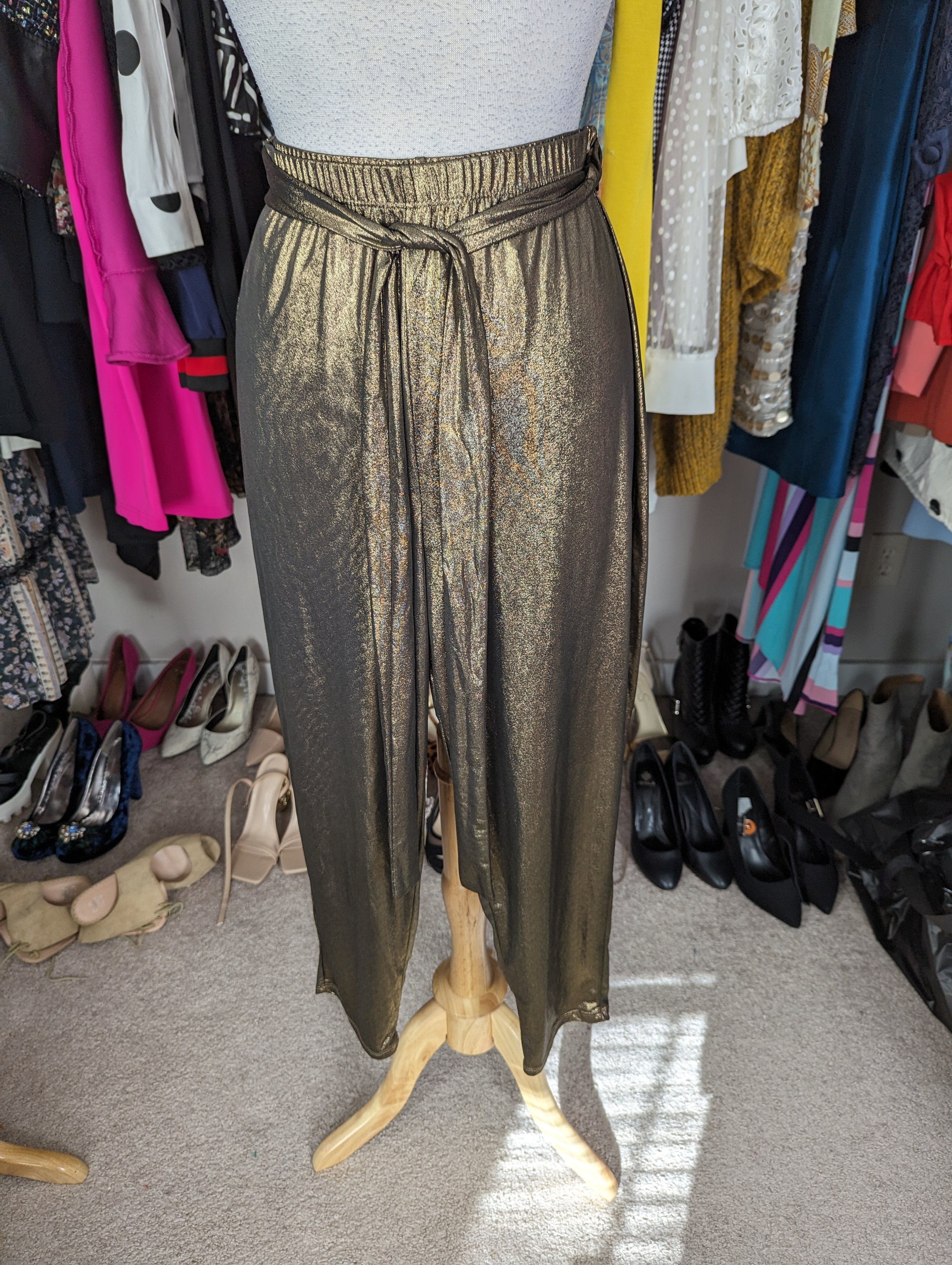 NEW Metallic pants with attached belt size L