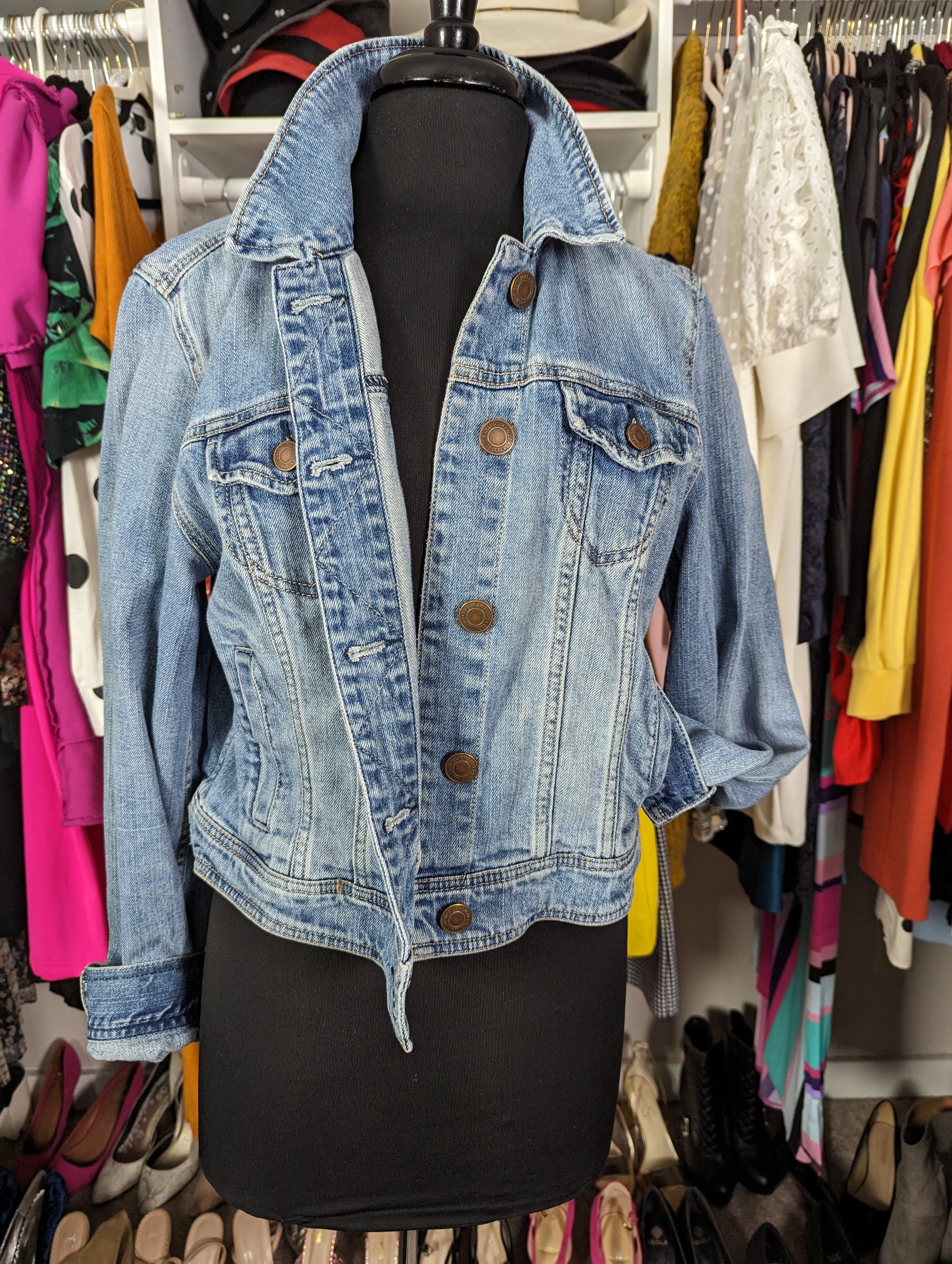 Crop White Wash Jean Jacket Size 8-12