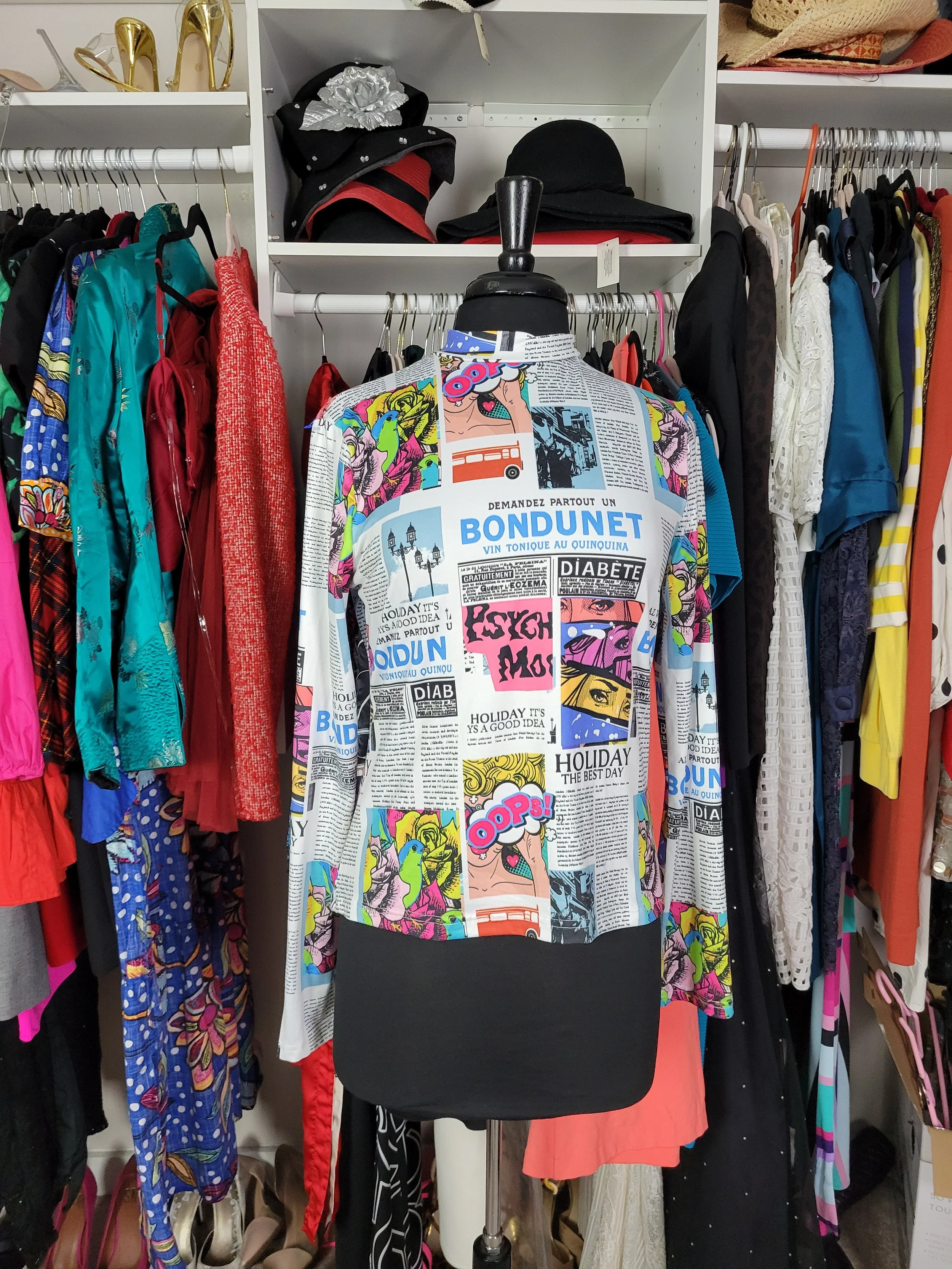 Comic strip Long sleeve top size M/L