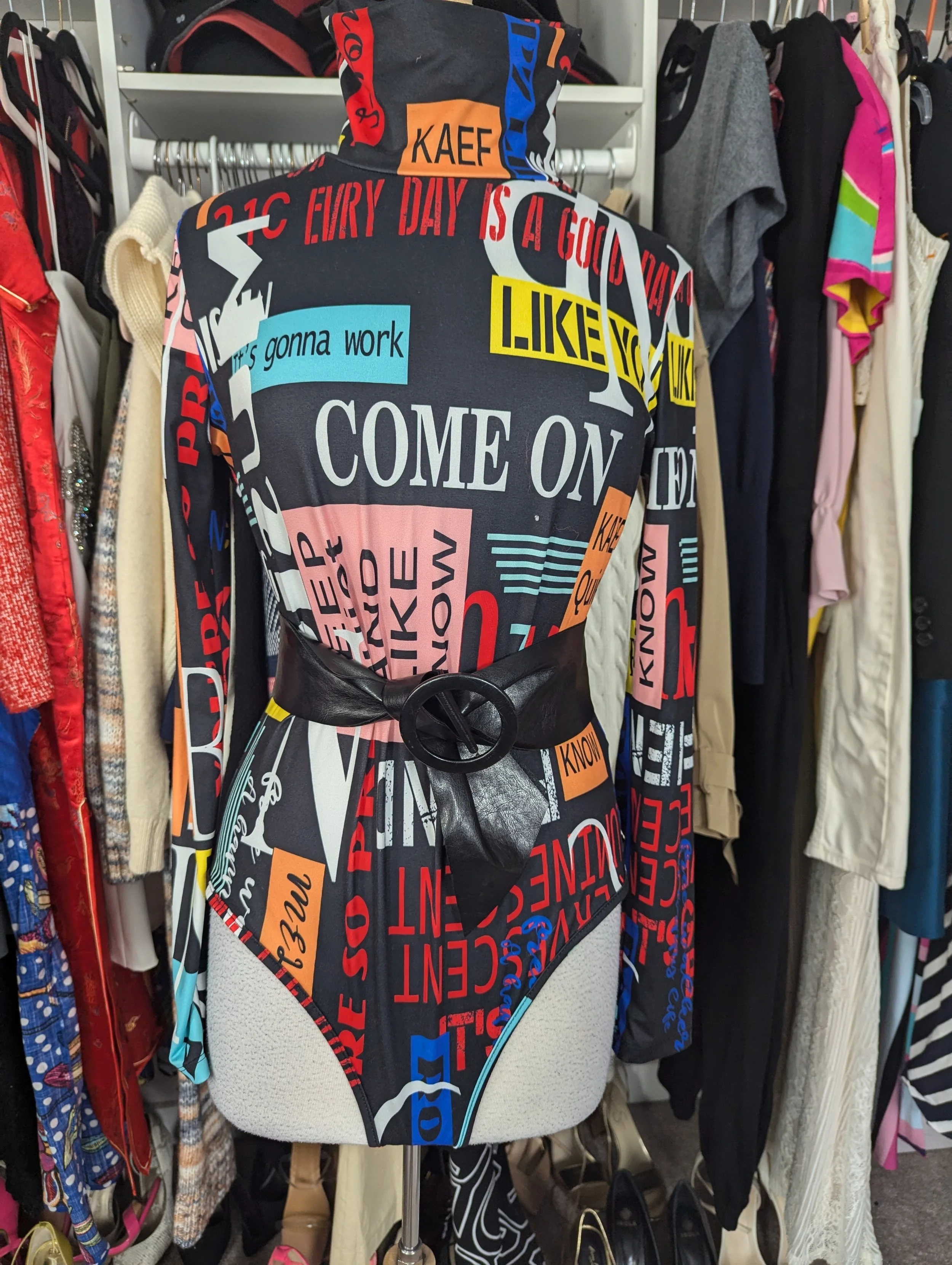 Black  Colorful word bodysuit -L