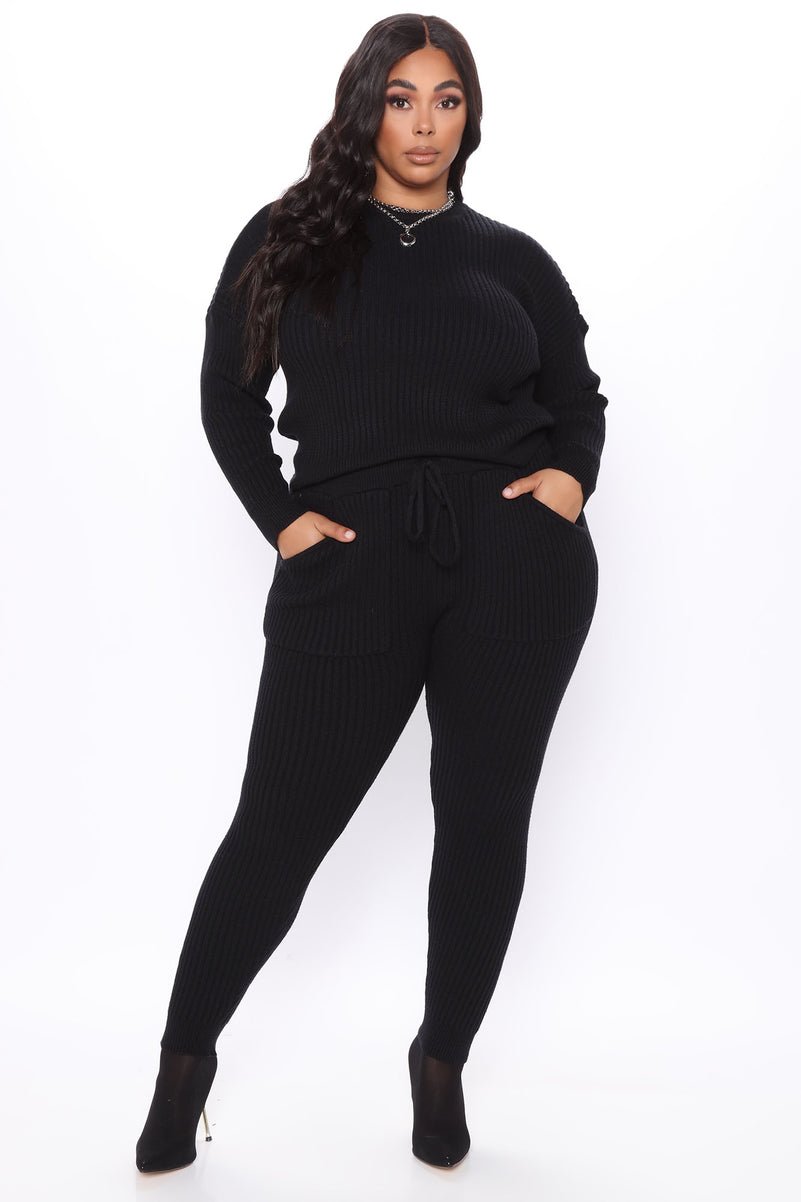 Black 2 Piece knit Set Size 10-14
