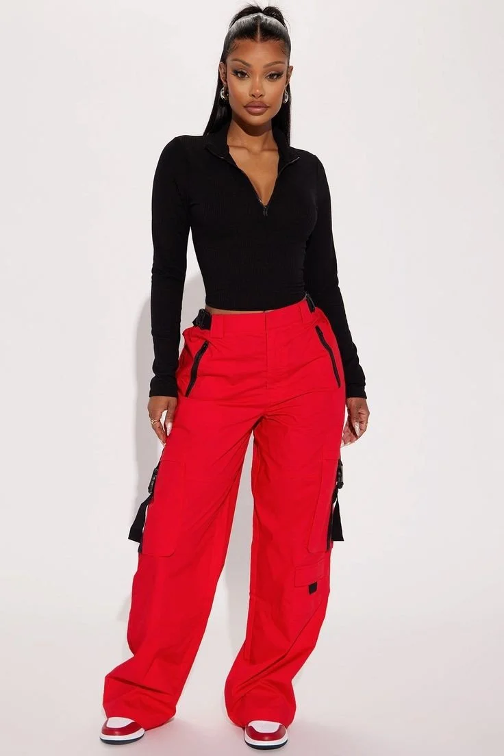 Fashion Nova Red and black Cargo pant -8/12