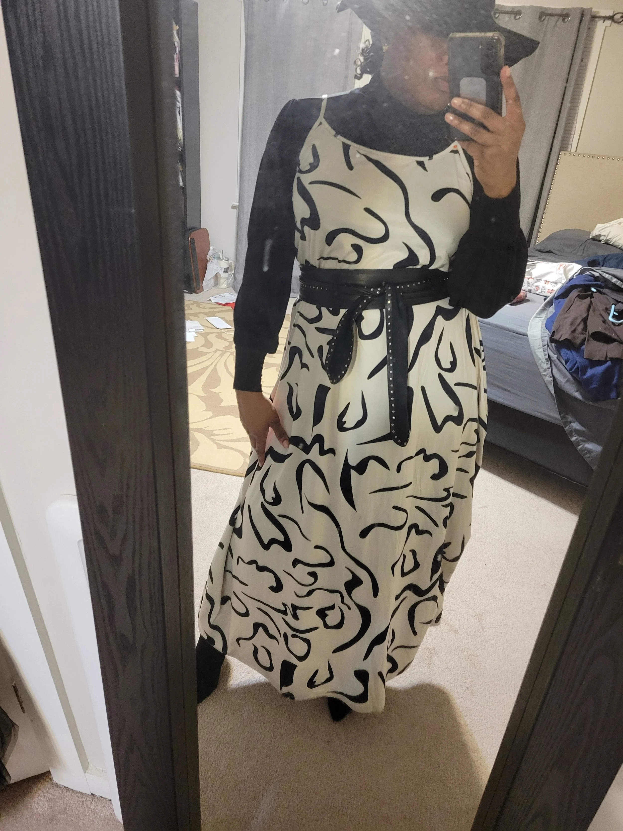 Cream and black print maxi dress -L