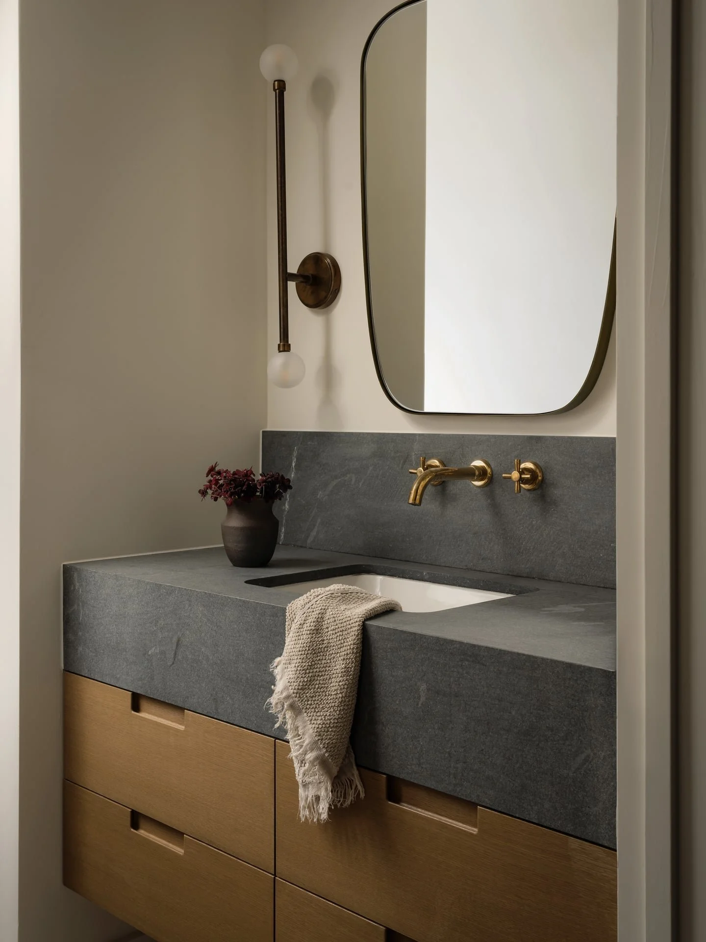 finley-ii-luxury-bathroom.jpg