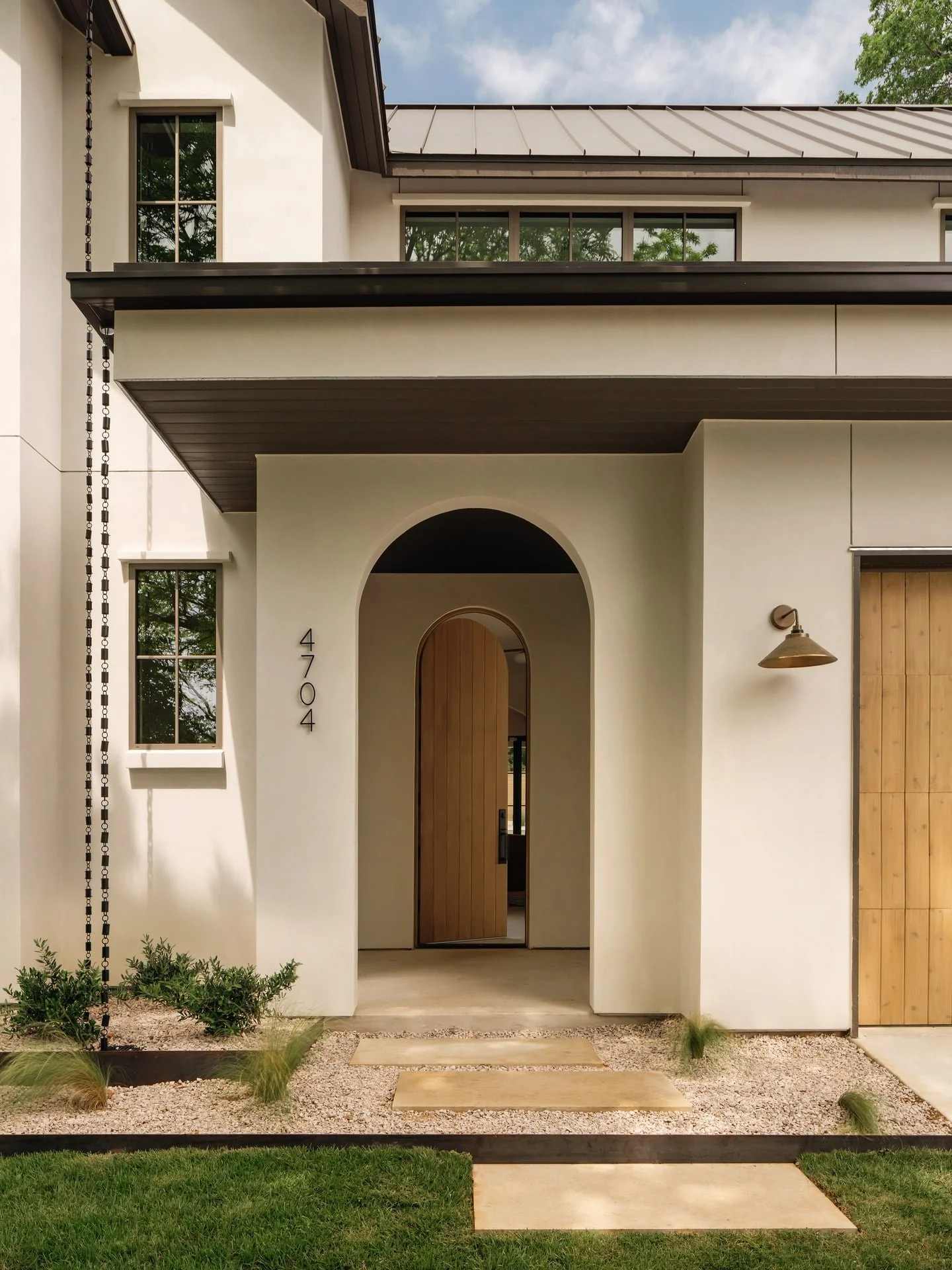 finley-ii-luxury-exterior-front.jpg
