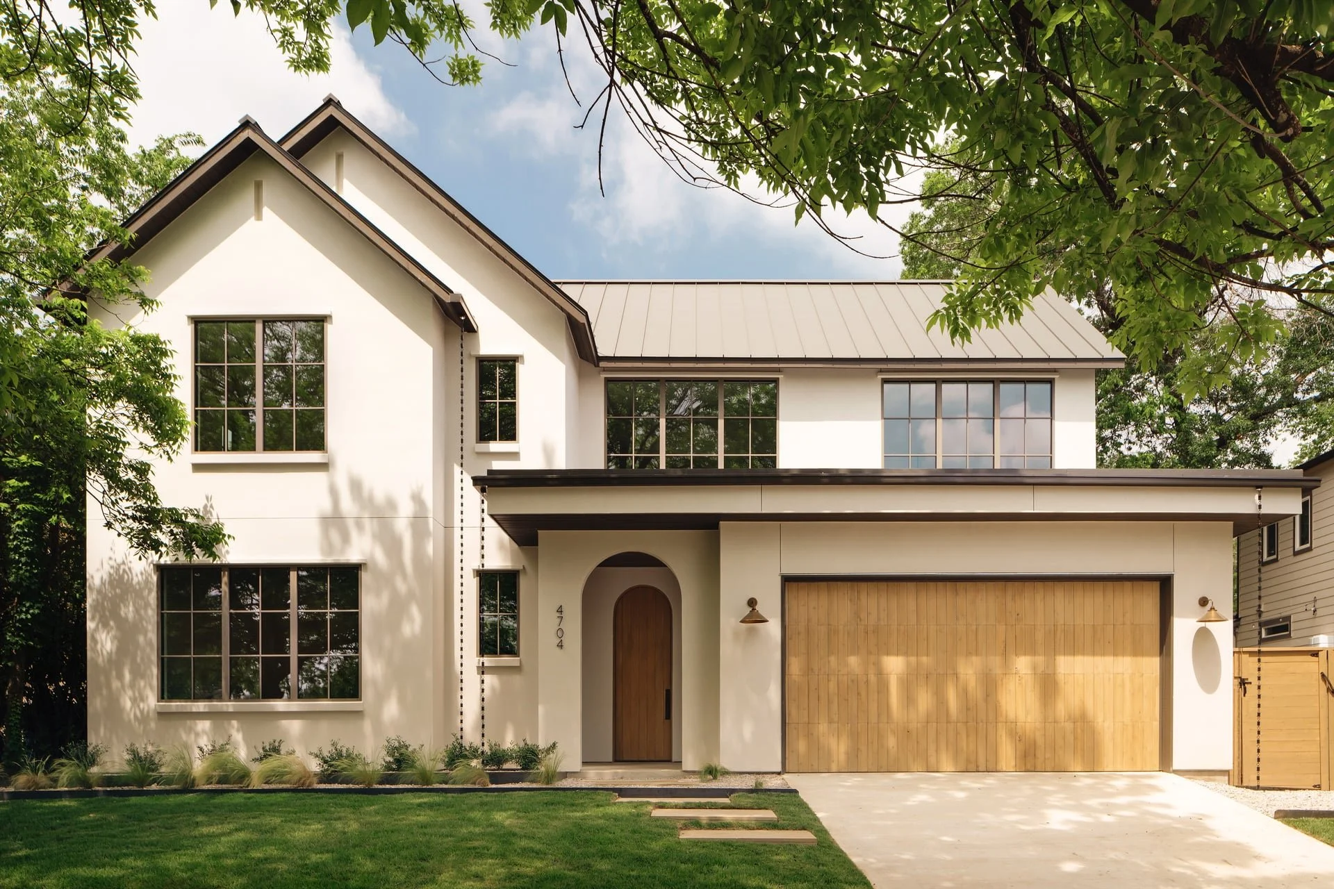 finley-ii-luxury-exterior-front.jpg