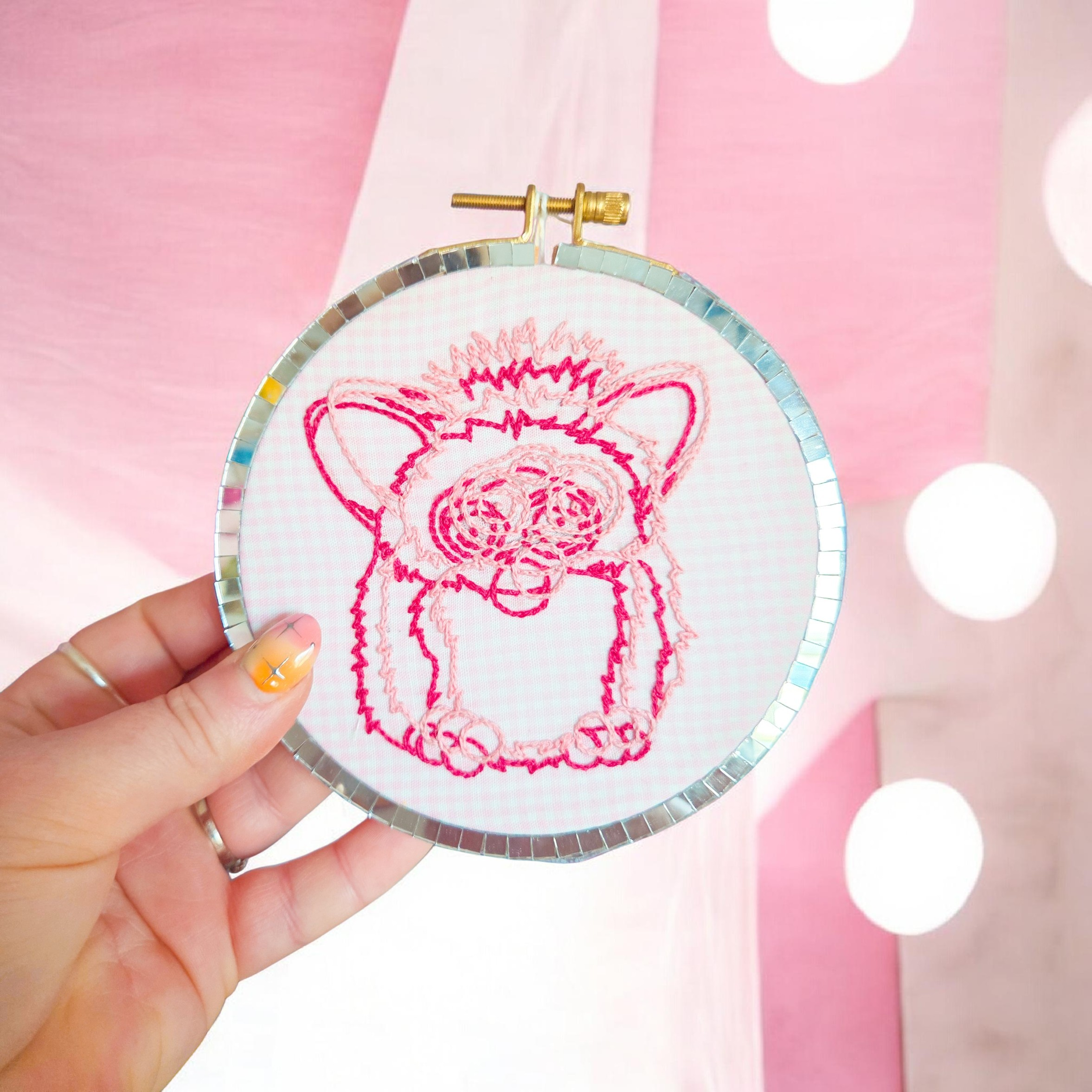 glitchy furby.png