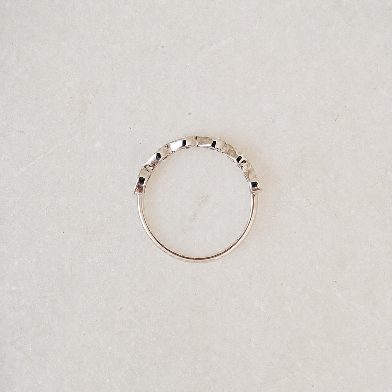 UGLDB18112417-The Celeste Pear Diamond Band-04.png