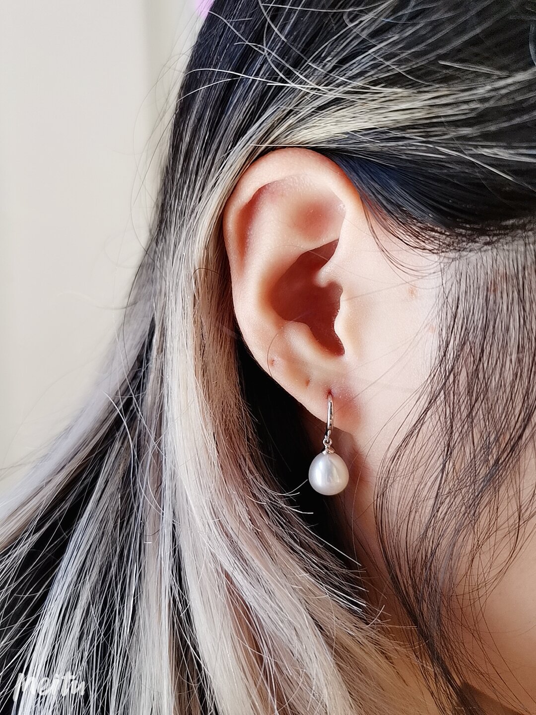 Meghan Pearl Dangle Earrings - S-kin Studio | Minimal Jewellery – S-kin  Studio Jewelry