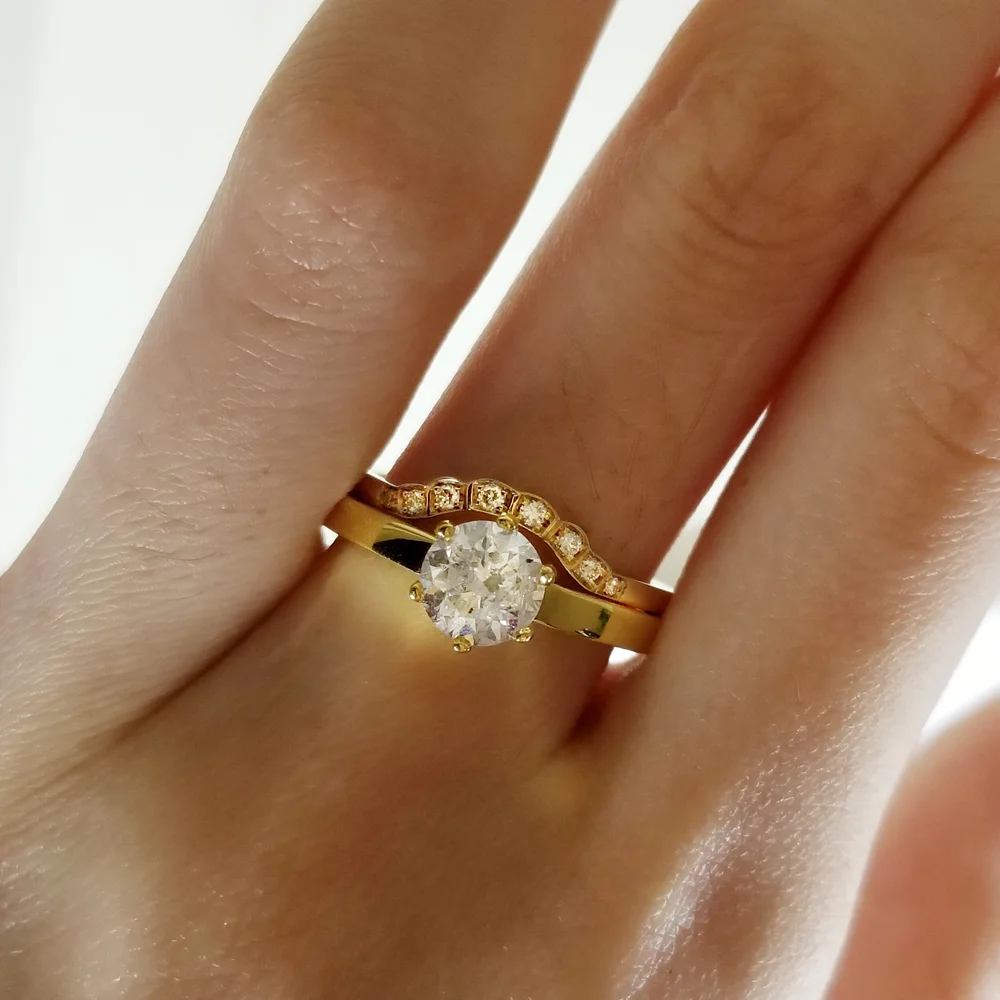 18K Petite Vintage Crown Diamond Band — Lovélle Jewellery