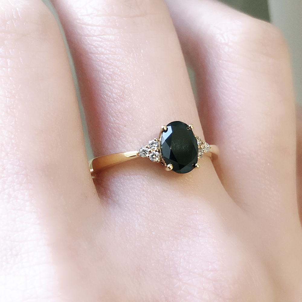 https://images.squarespace-cdn.com/content/v1/5e191ad80896682b6acb0abb/1630055439260-O3AOH67RQ3FMEQ09YD2X/GemstoneEarrings-15.png?format=1000w
