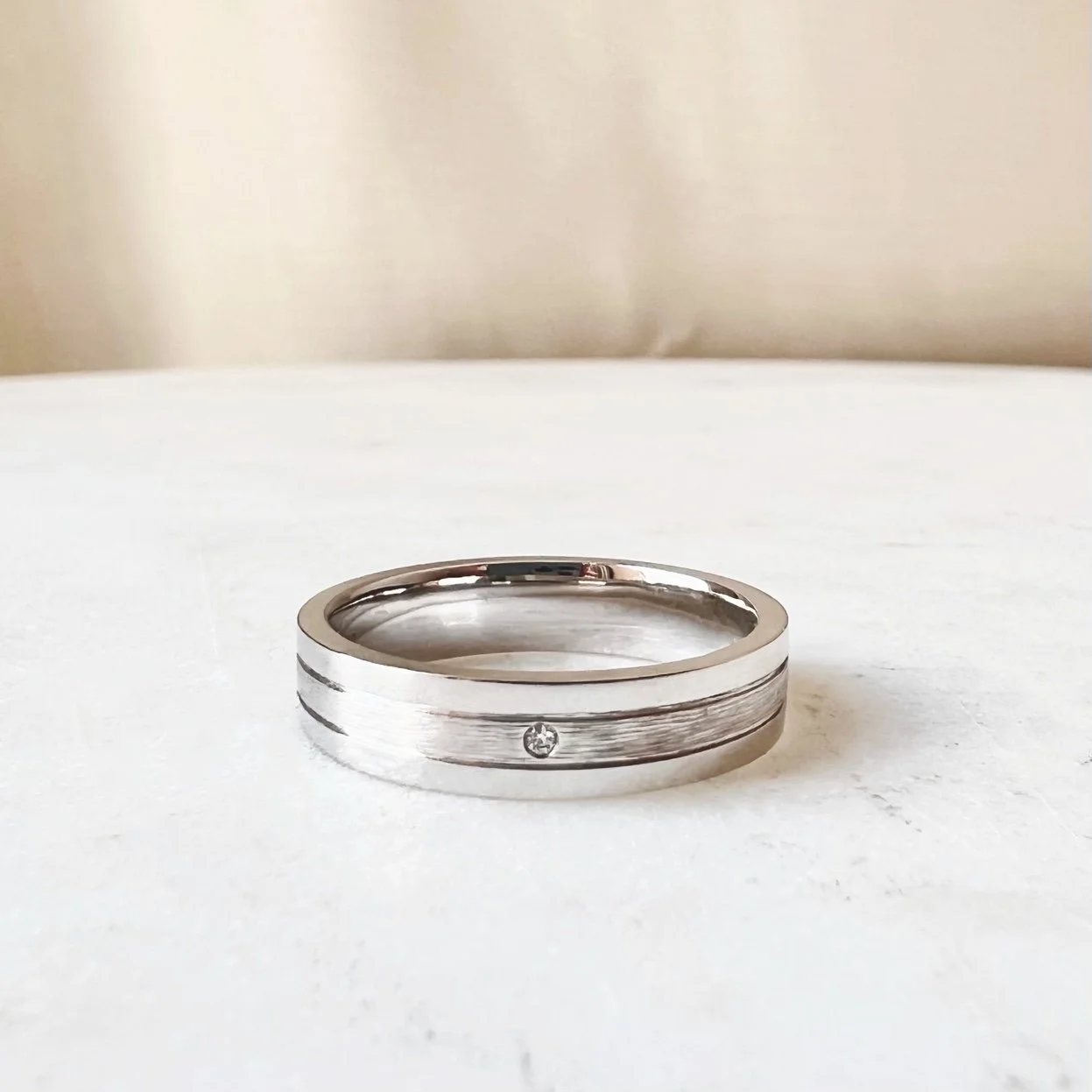 14K White Gold Stripe Band