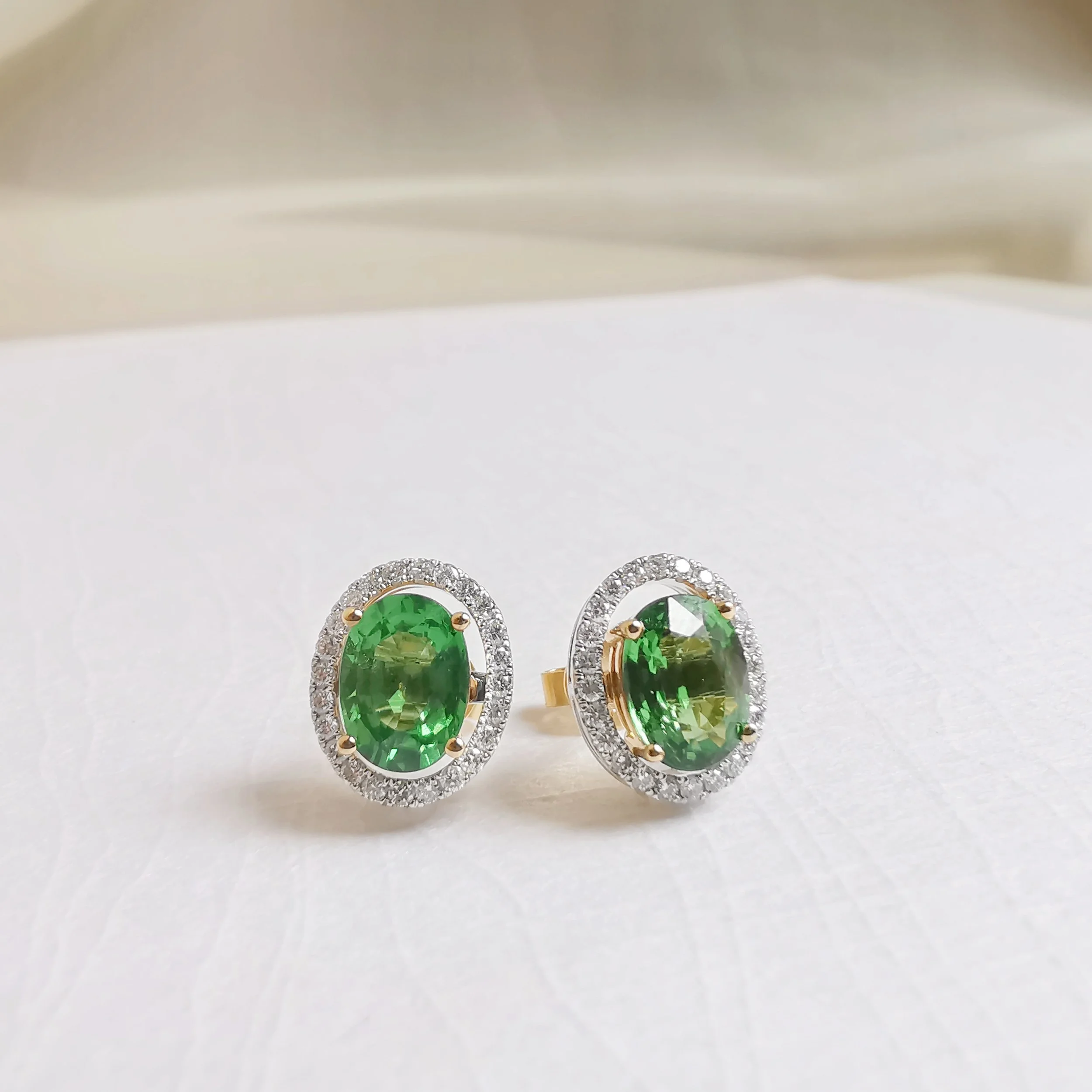Jacket On/Off Tsavorite Studs